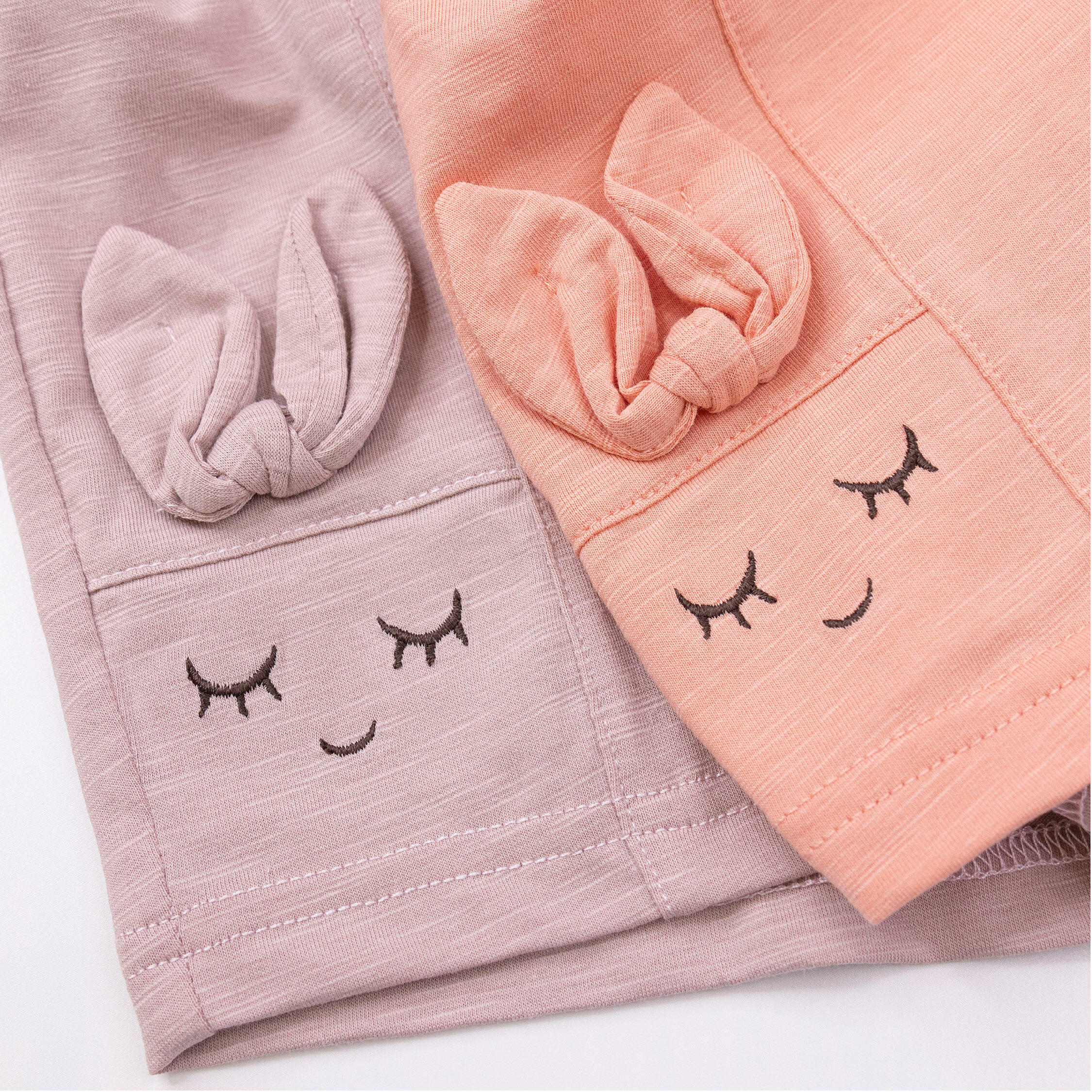 范侖鐵諾【32059】俏皮閉眼兔兔短褲＊二色