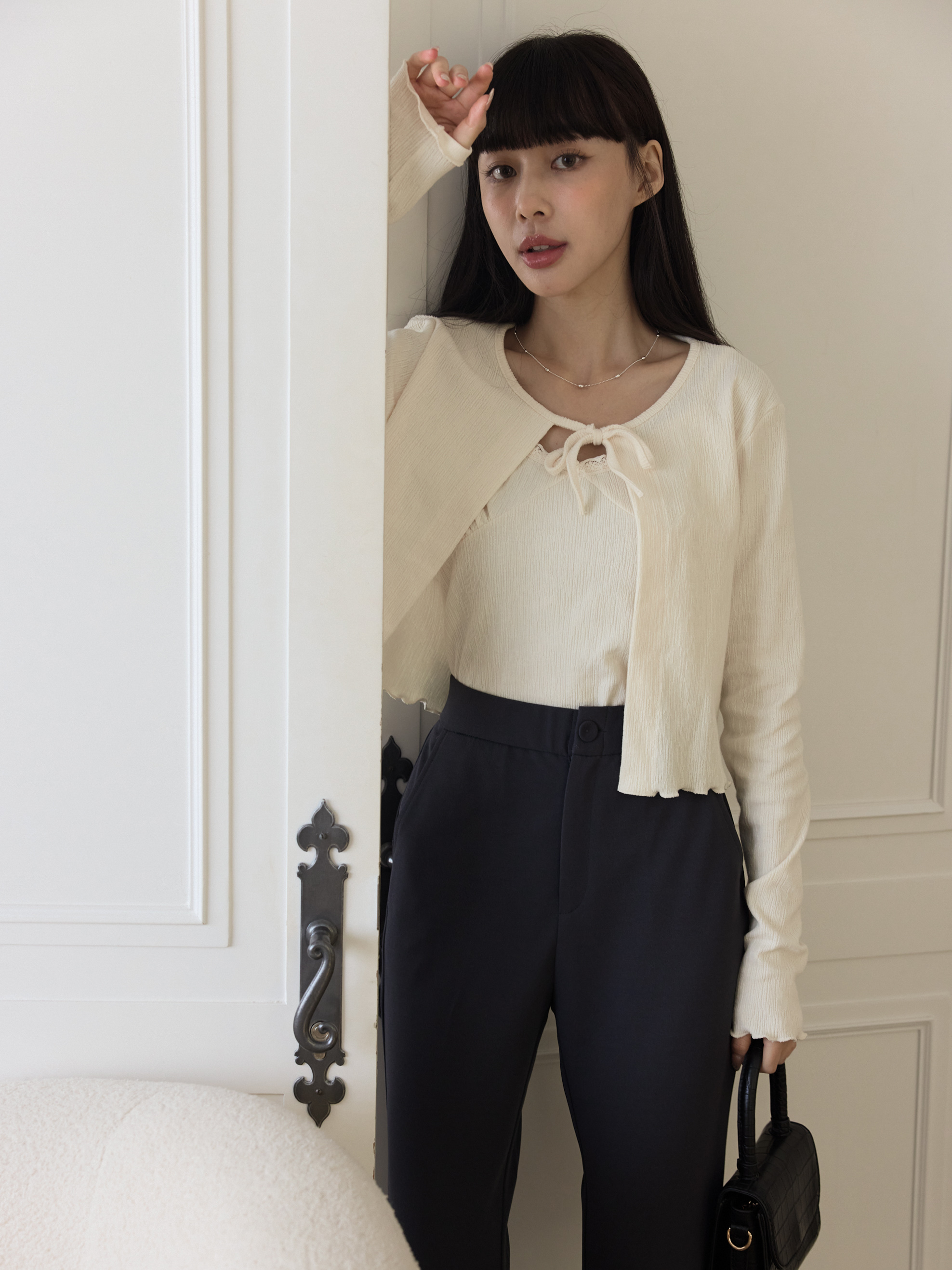 木質紋捲邊袖罩衫套裝