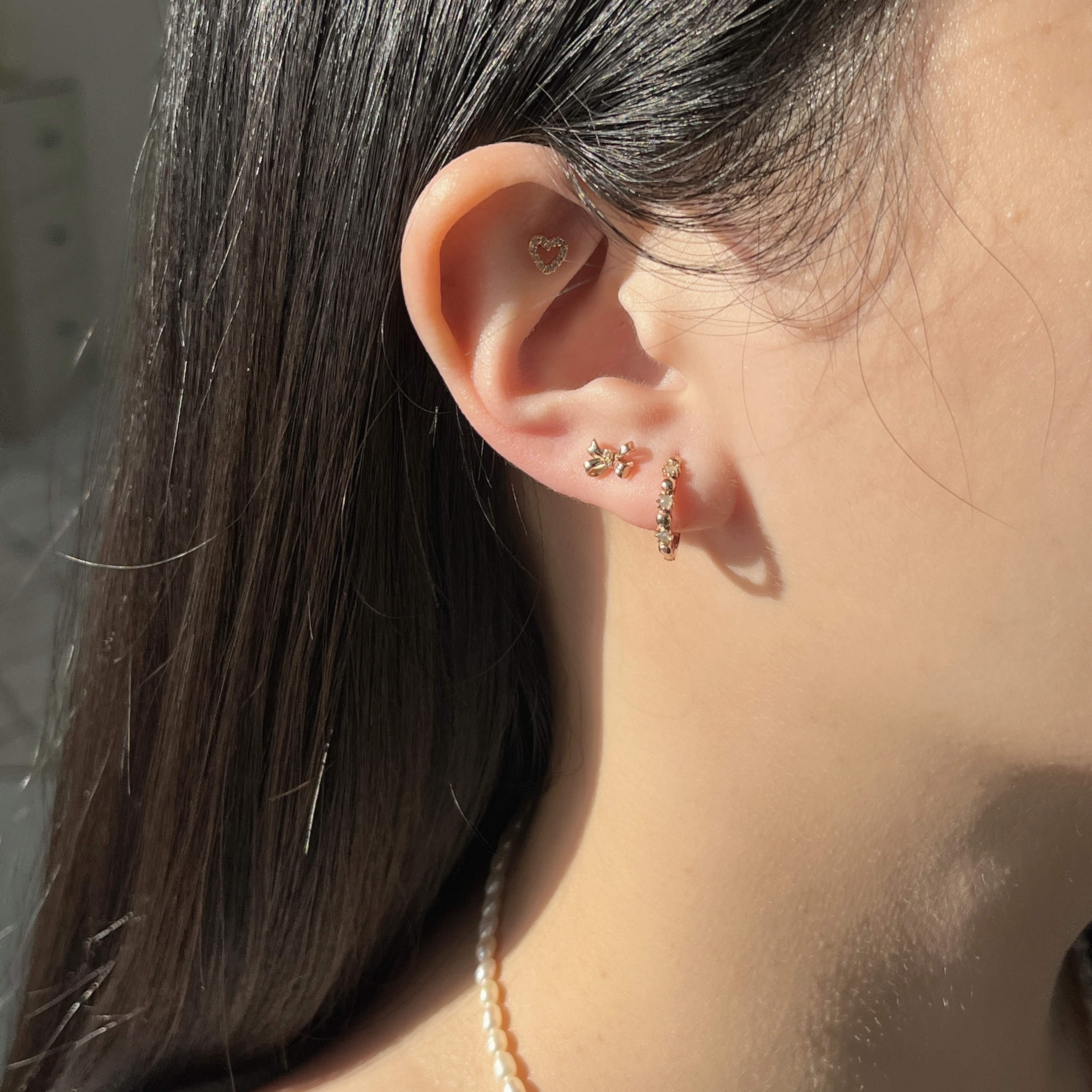 14K三顆小花灰鑽原礦耳圈