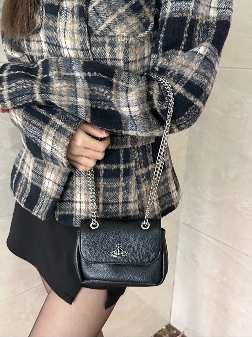VIVIENNE WESTWOOD 西太后鏈條小包 黑色