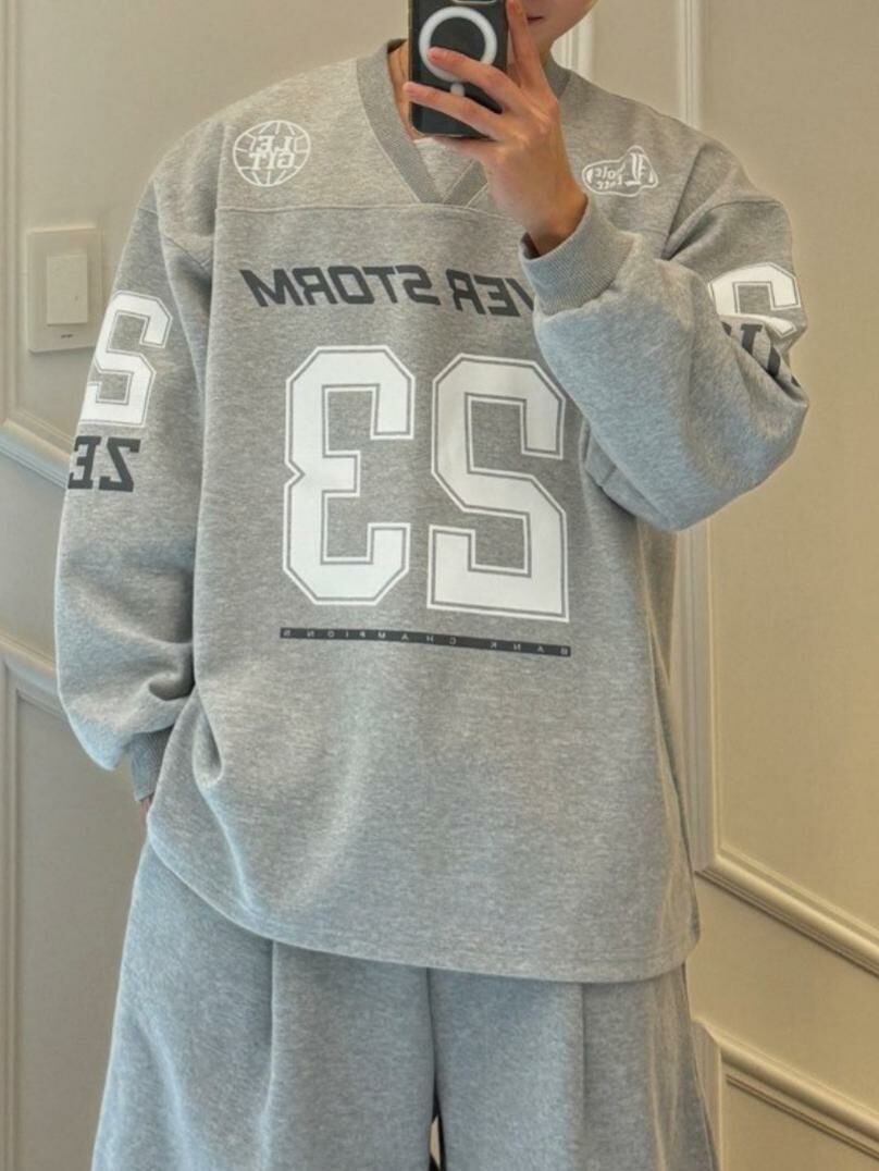 V領英文字衛衣 LEGIT-038T