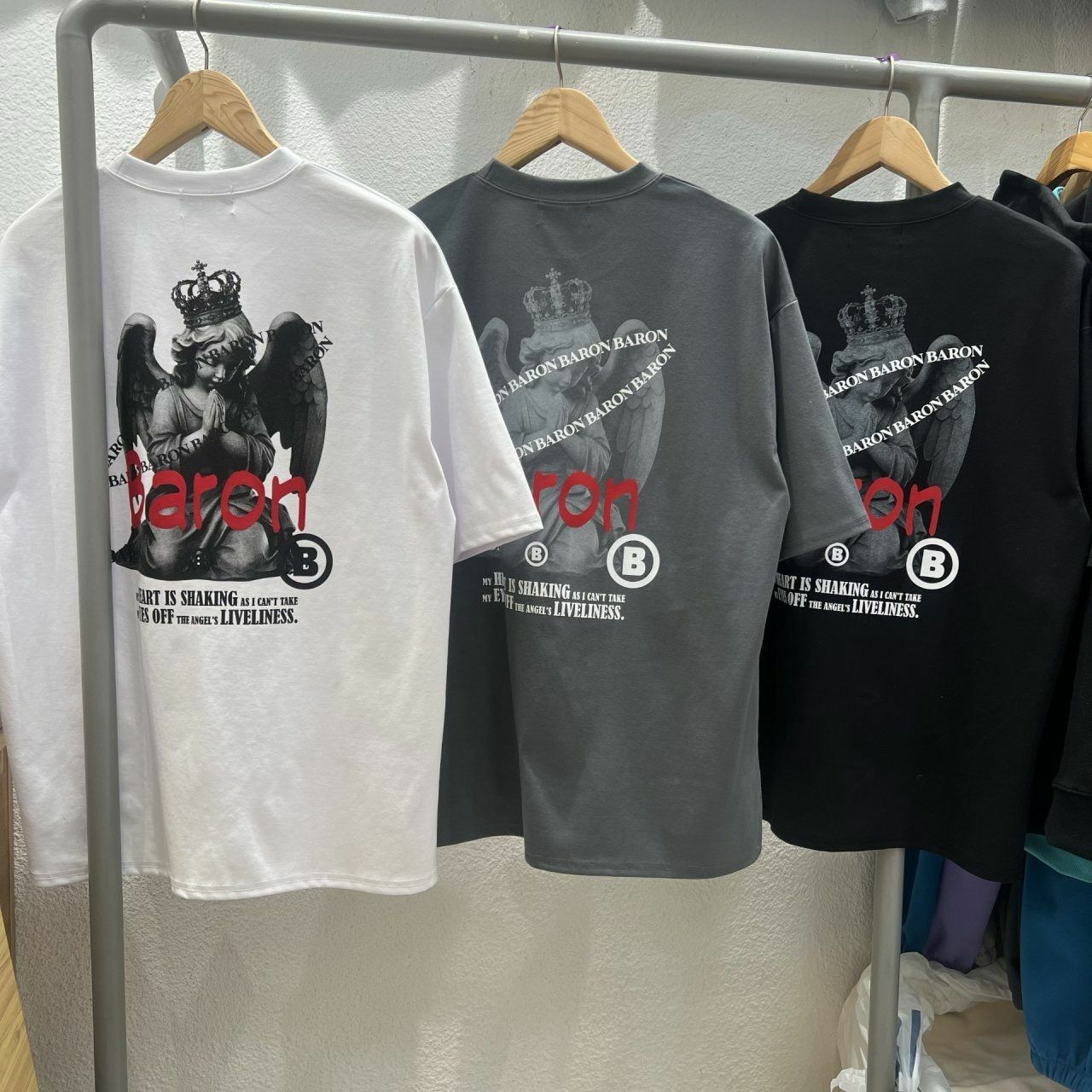 英文字圖案短袖Tee BARON-152T