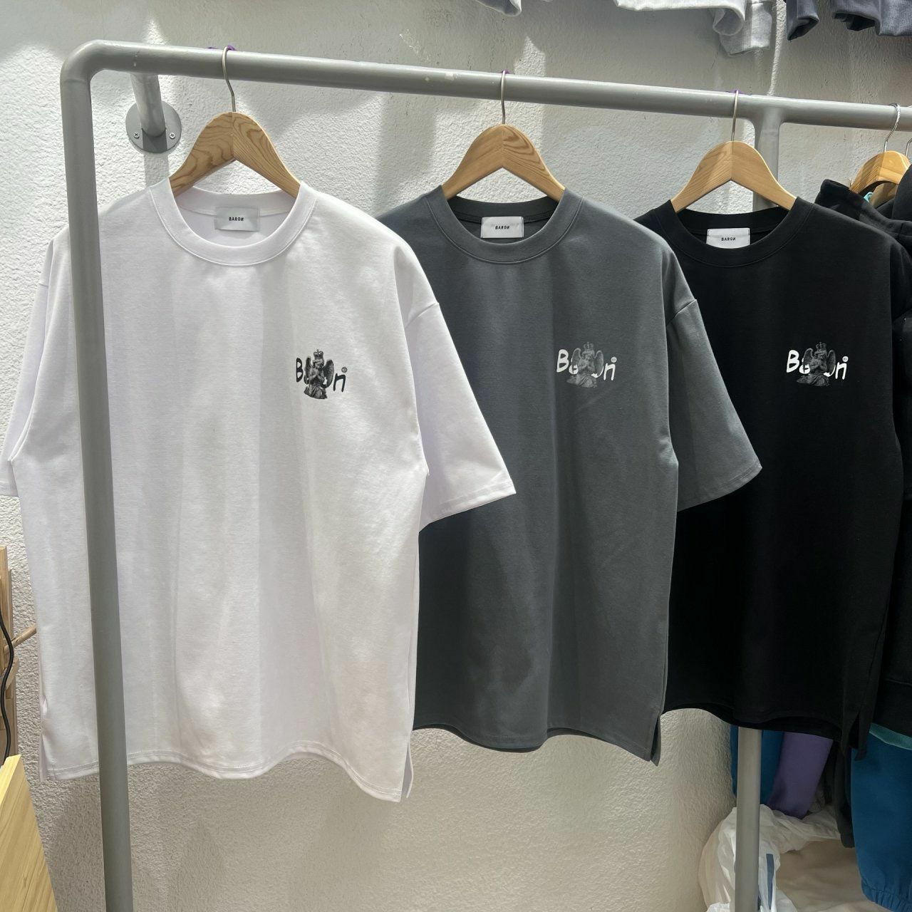 英文字圖案短袖Tee BARON-152T