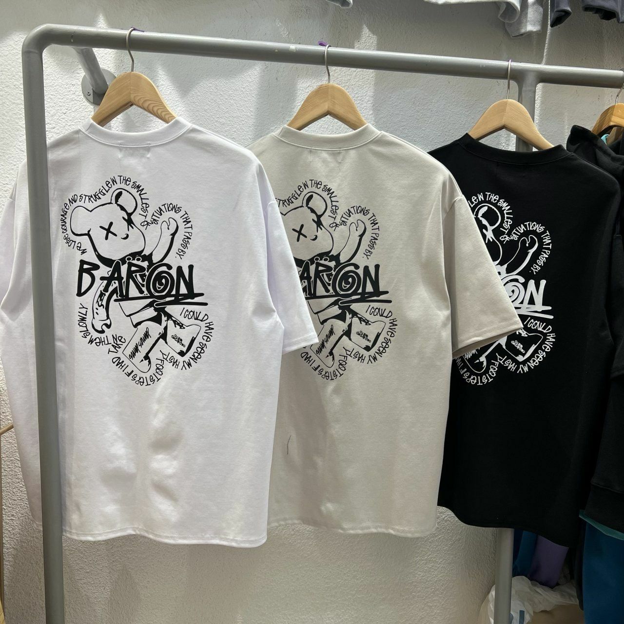 熊仔圖案英文字短袖Tee BARON-154T