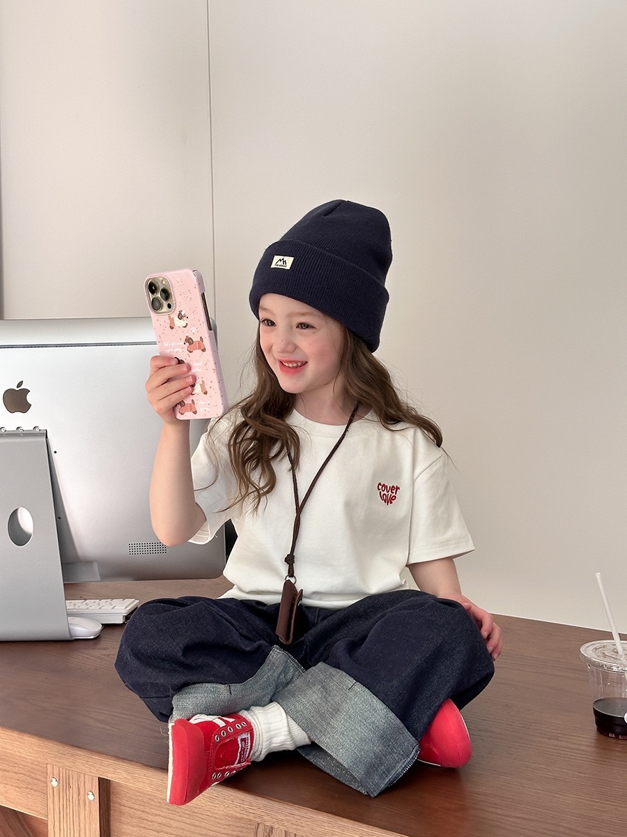 刺繡字母短袖上衣