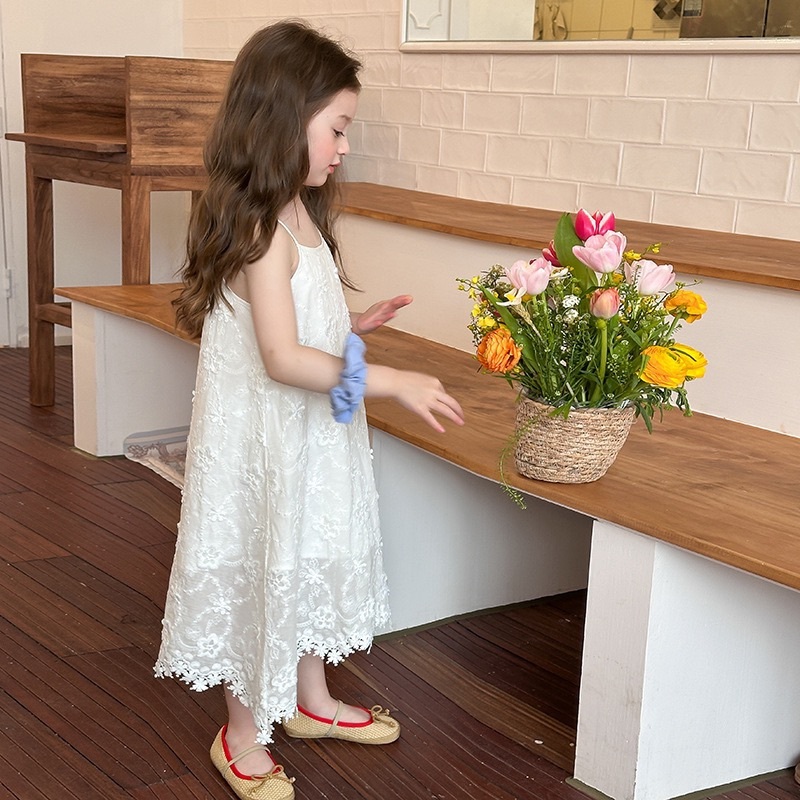 刺繡提花洋裝