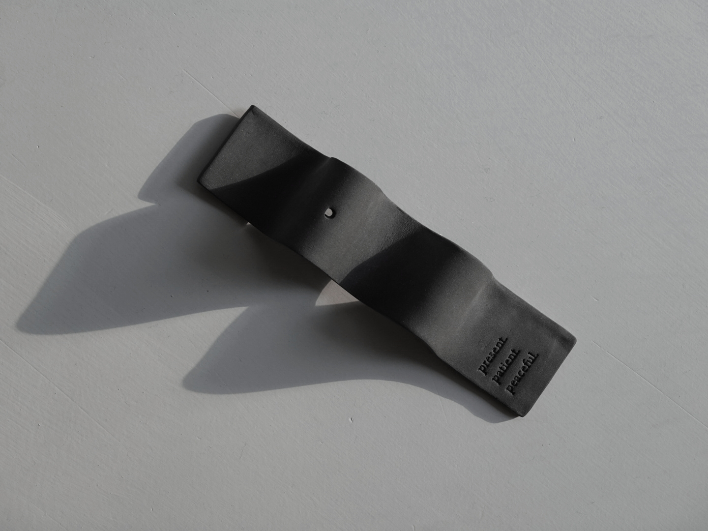 THE DETAILS - 墨浪線香座