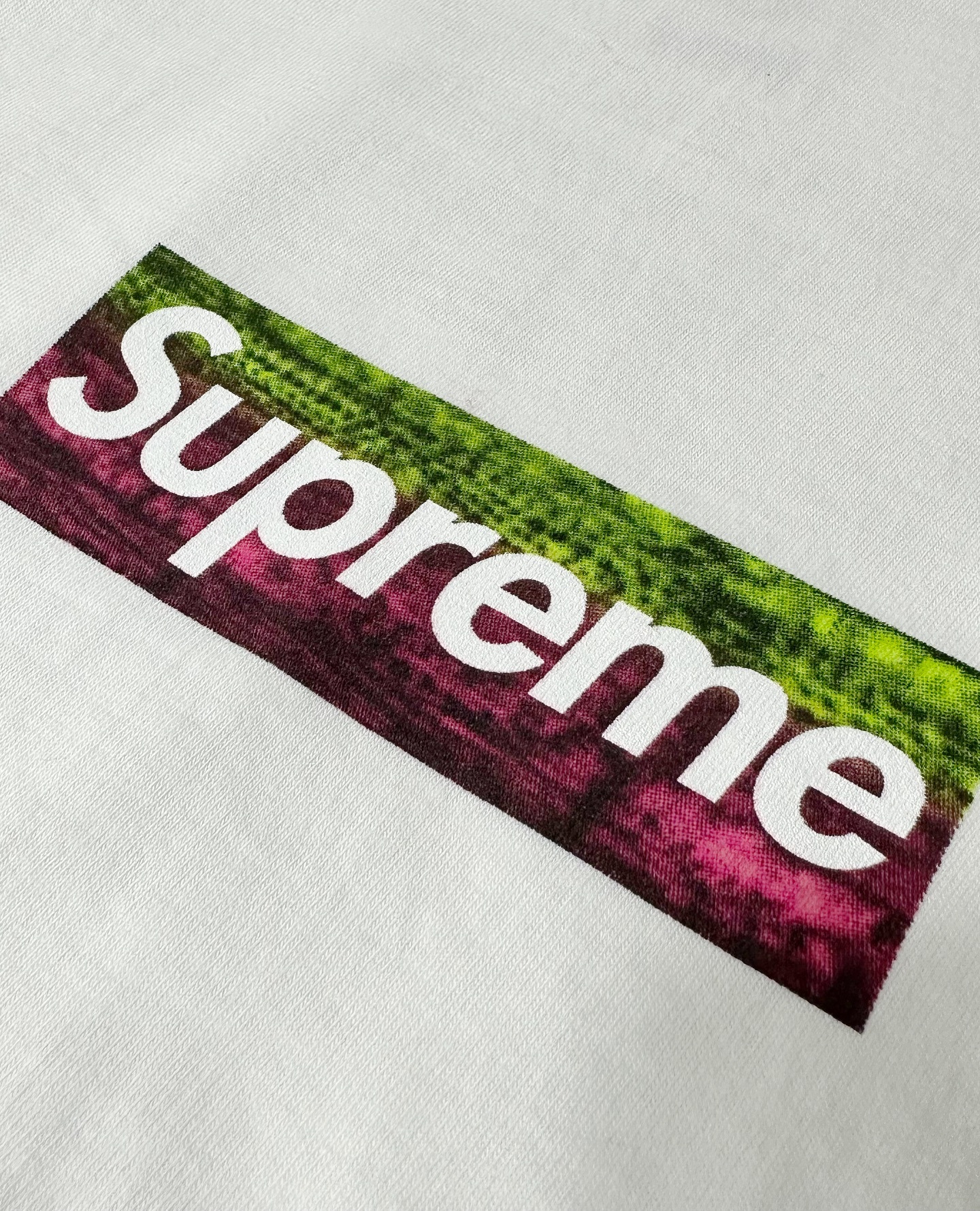 ミュージシャン Supreme Los Angeles Fire Relief Box Logo Los Angeles Fire Relief Box Logo Tee – News – Supreme