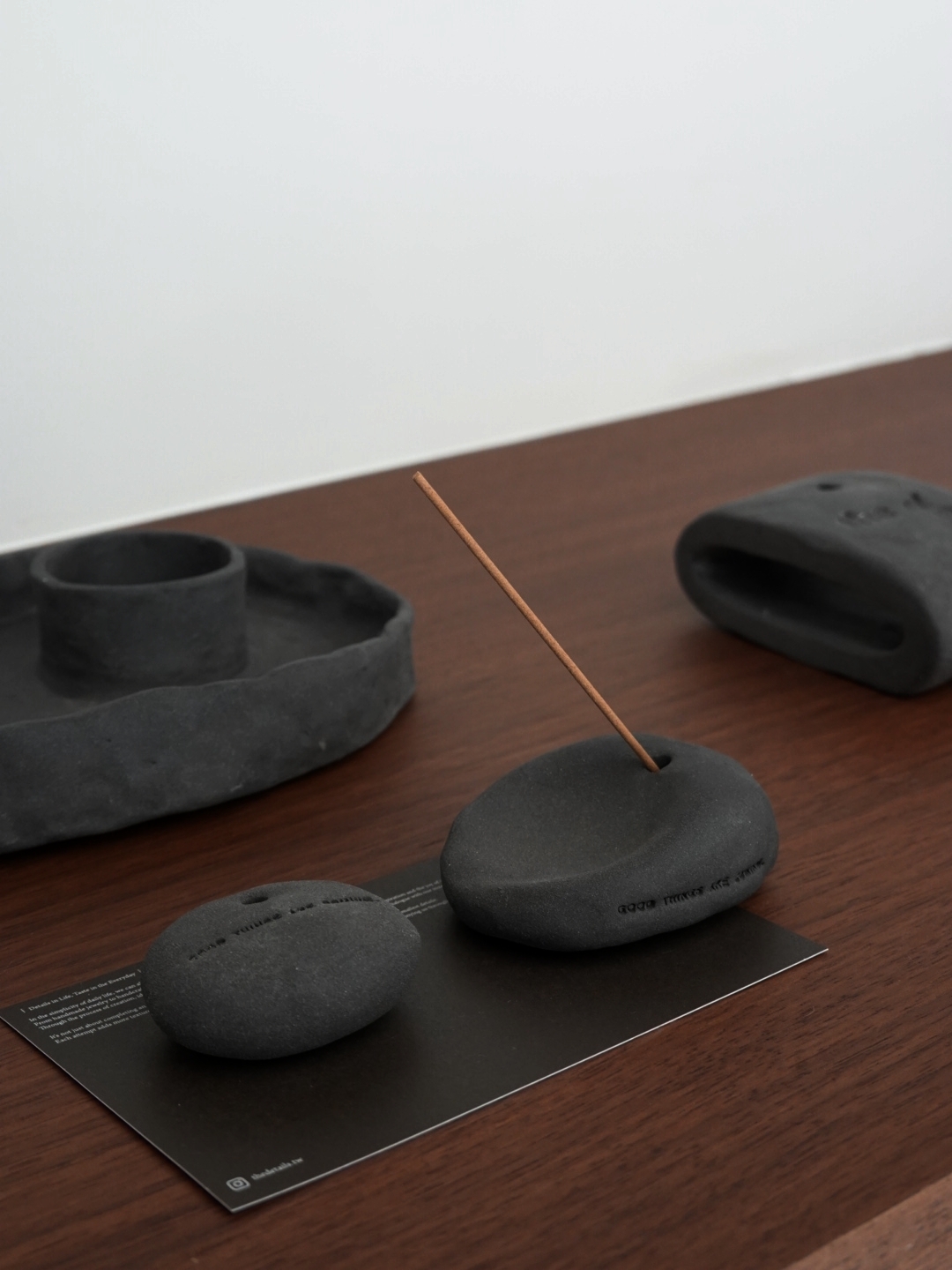 THE DETAILS - 望石線香座