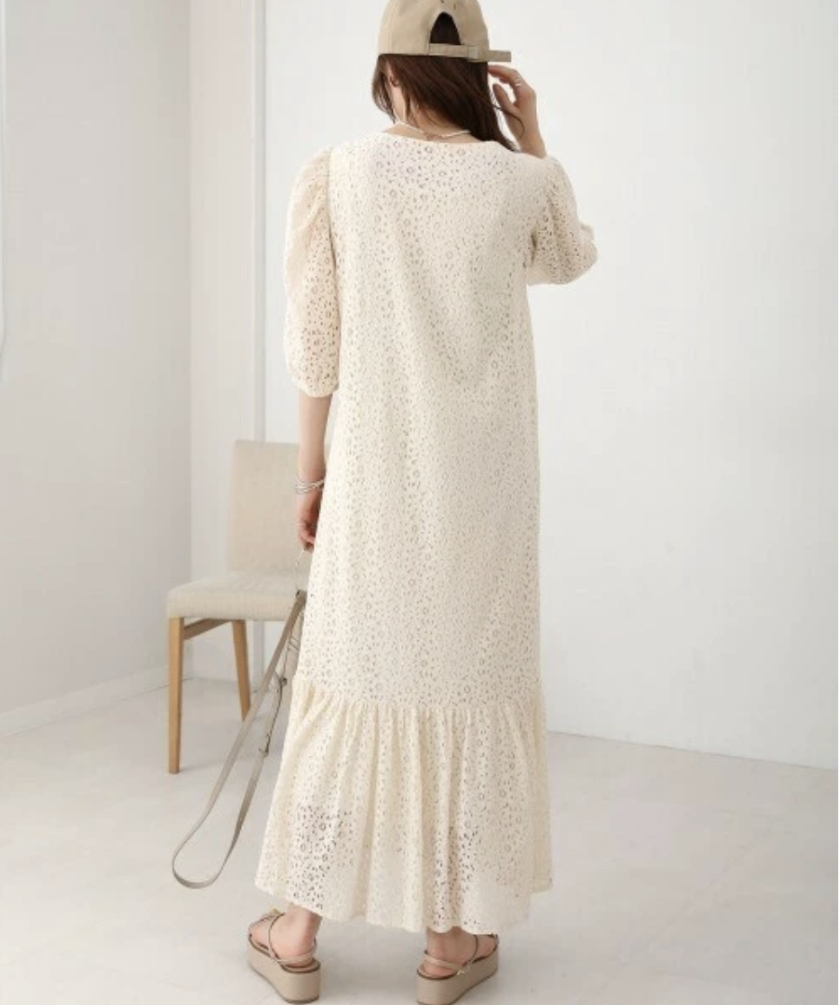 優閒復古感 V領米色蕾絲連身裙【日本直送】