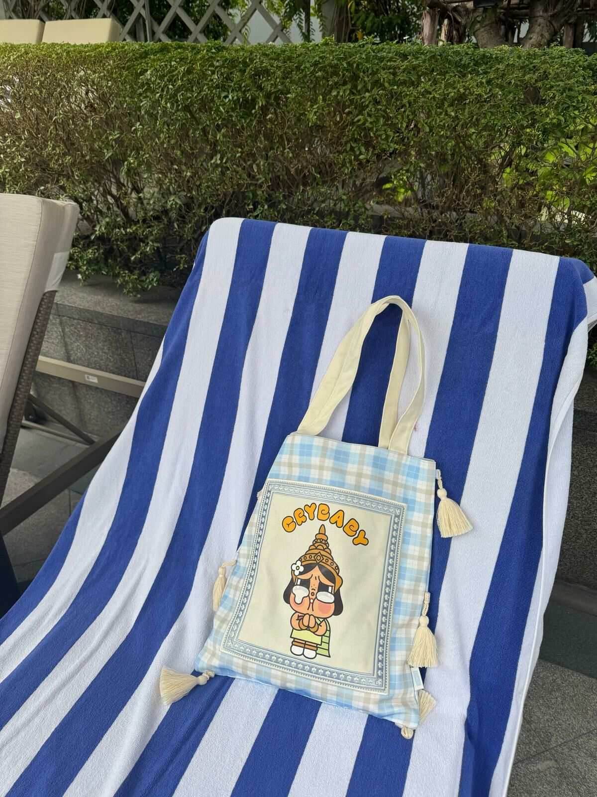 泰國限定 Crybaby tote bag