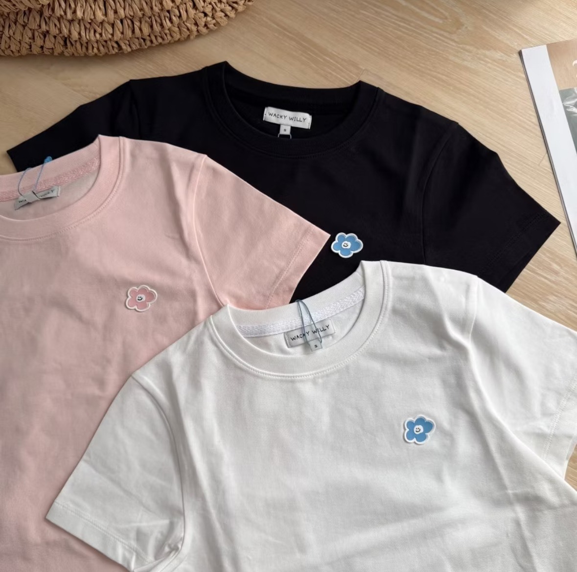 Wacky Willy 小花朵短版上衣