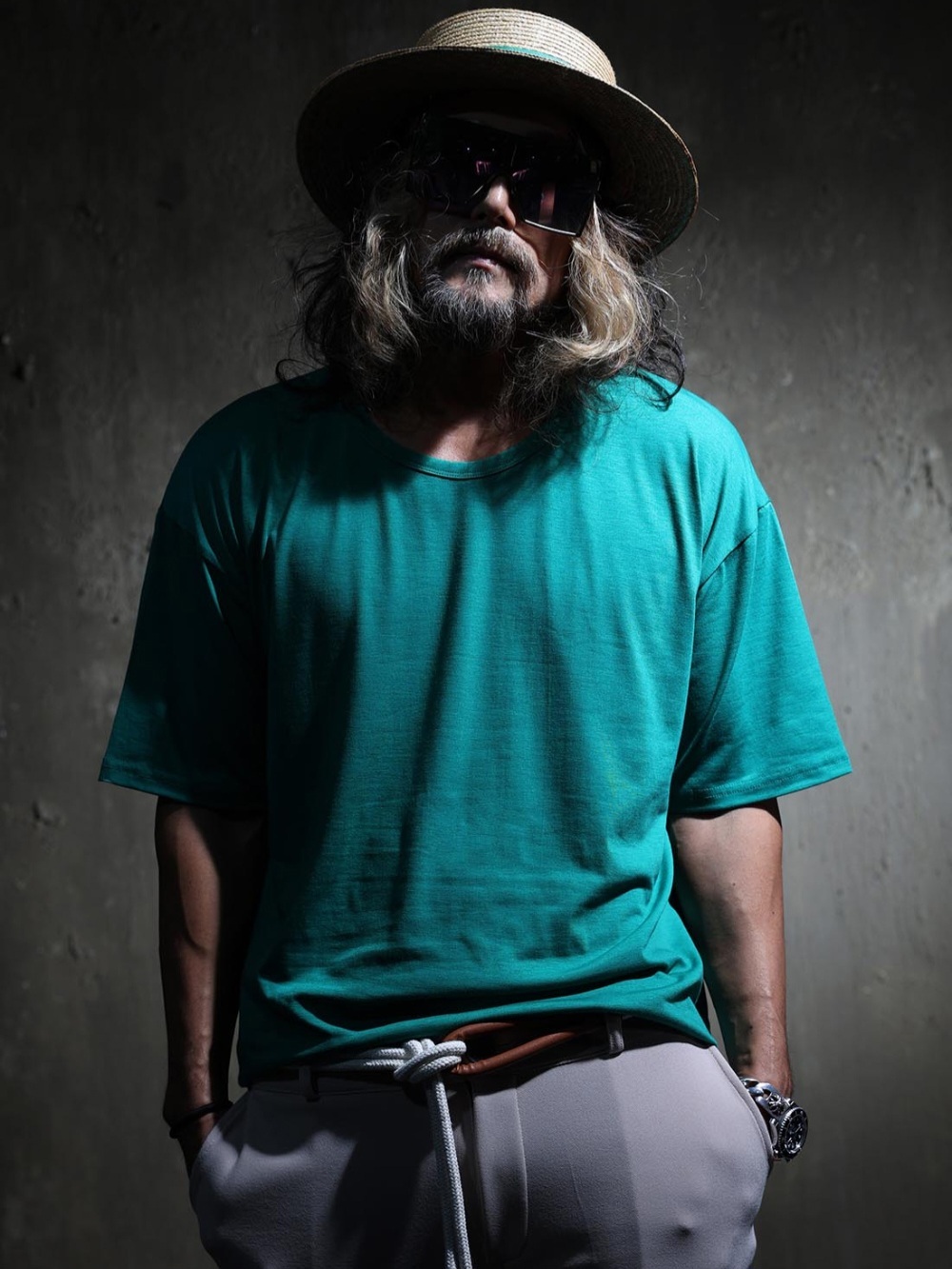 基本款U領短袖T恤