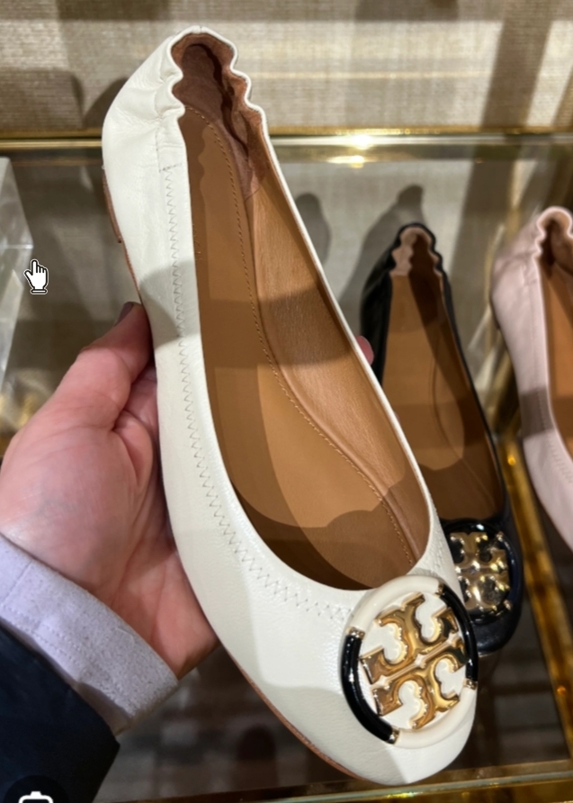 Tory Burch Multi Logo Ballet 6.5 クリーム Tory Burch multi logo ballet flat – USASHOPDIRECT LLC