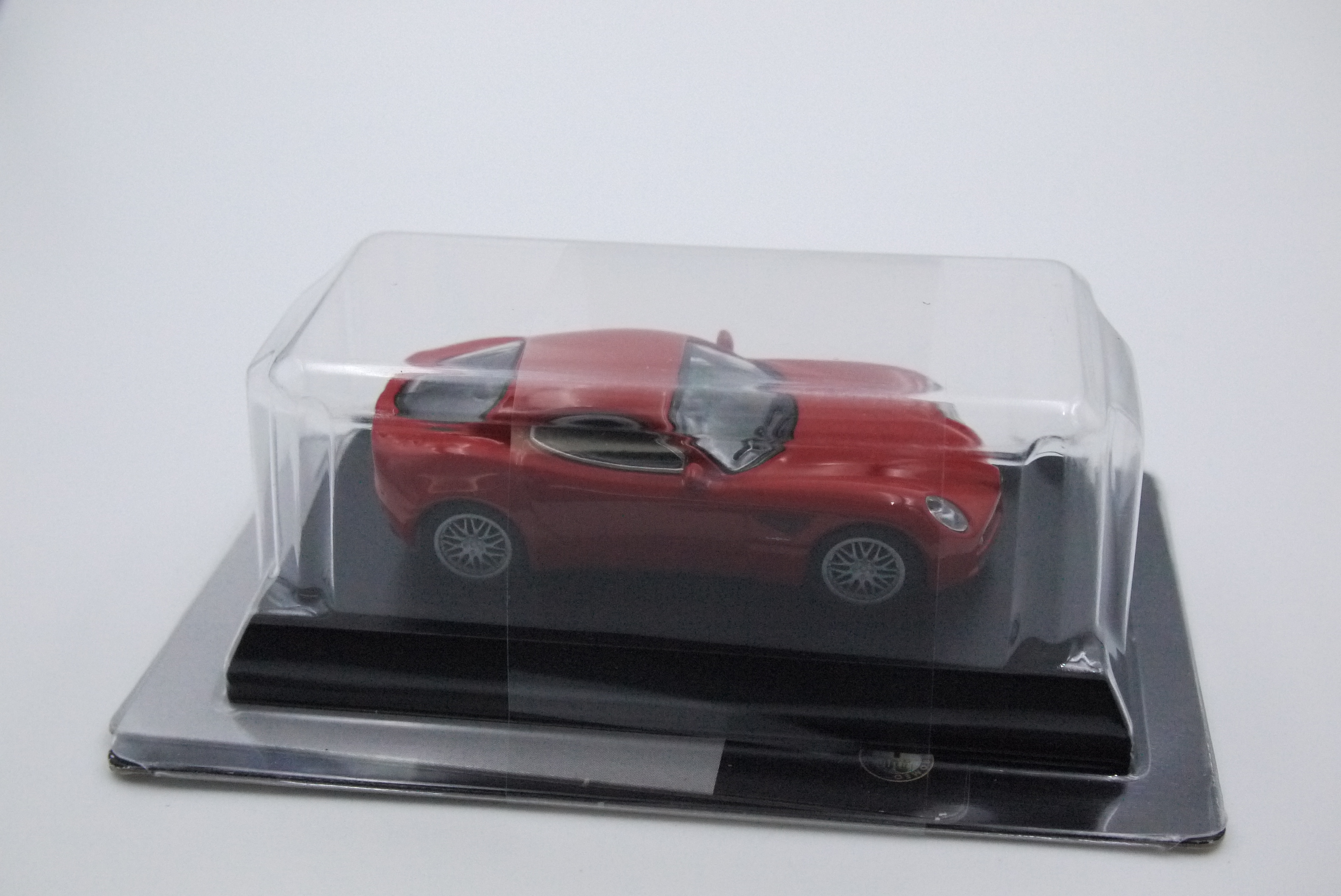 KYOSHO ALFA 8C COMPETIZIONE RED
