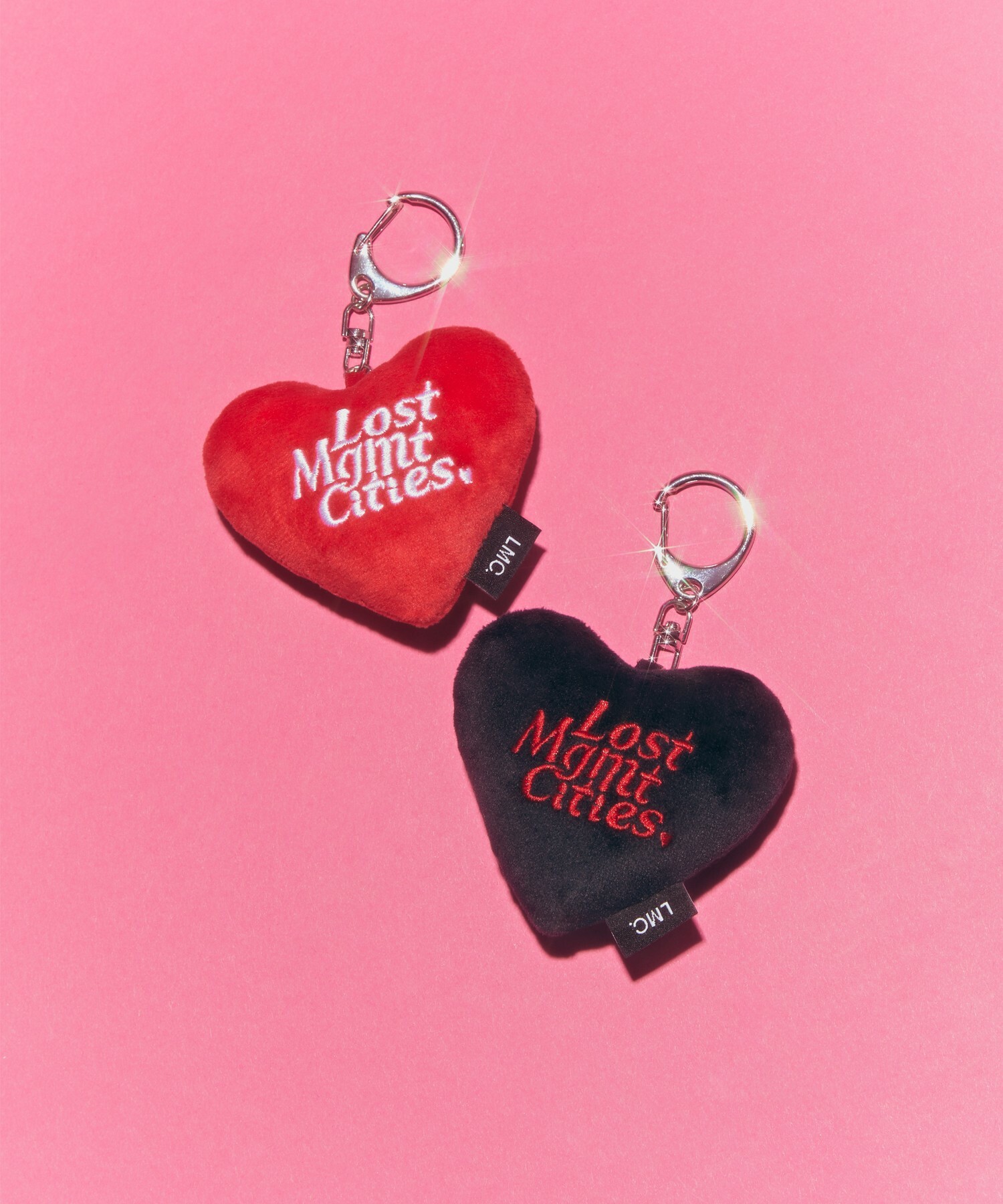 【OWN】LMC Valentine's Day 情人節 愛心 毛絨 吊飾 配件 掛件 單一尺寸 黑色 紅色