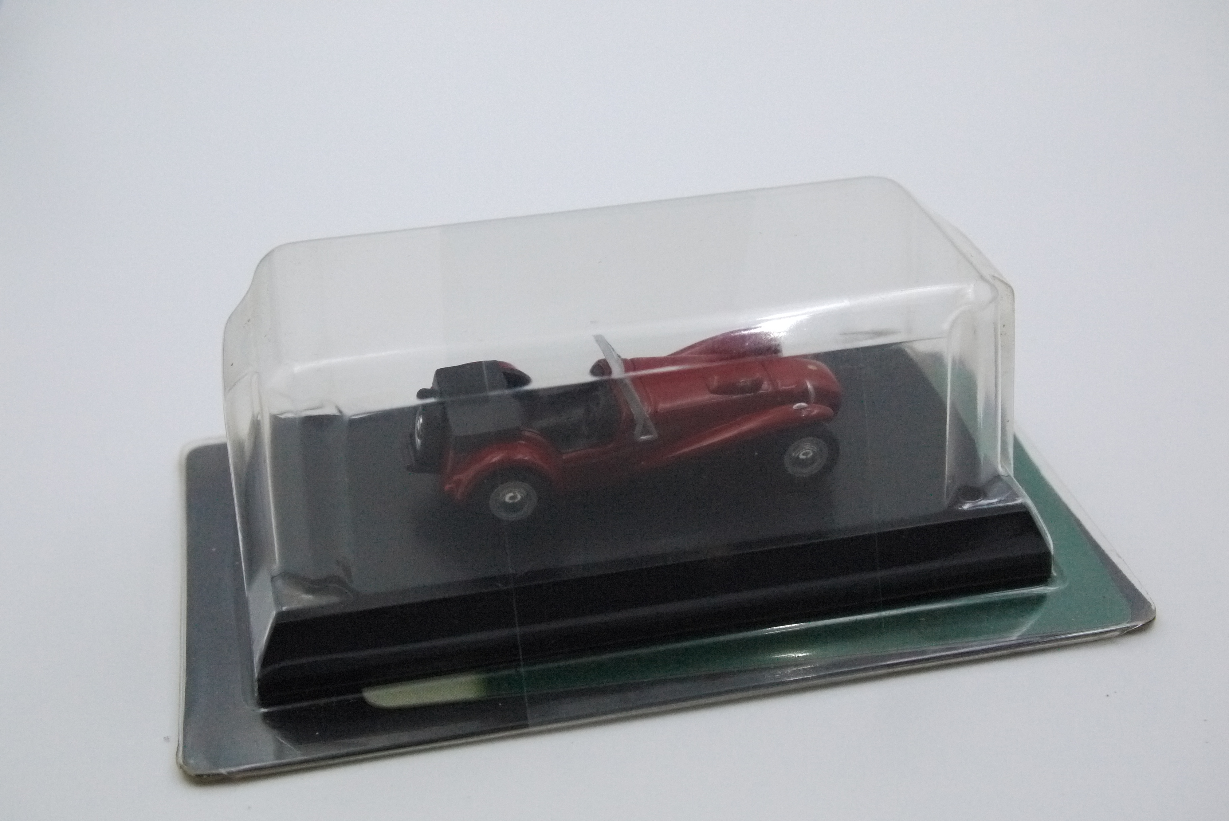 KYOSHO LOTUS SEVEN RED