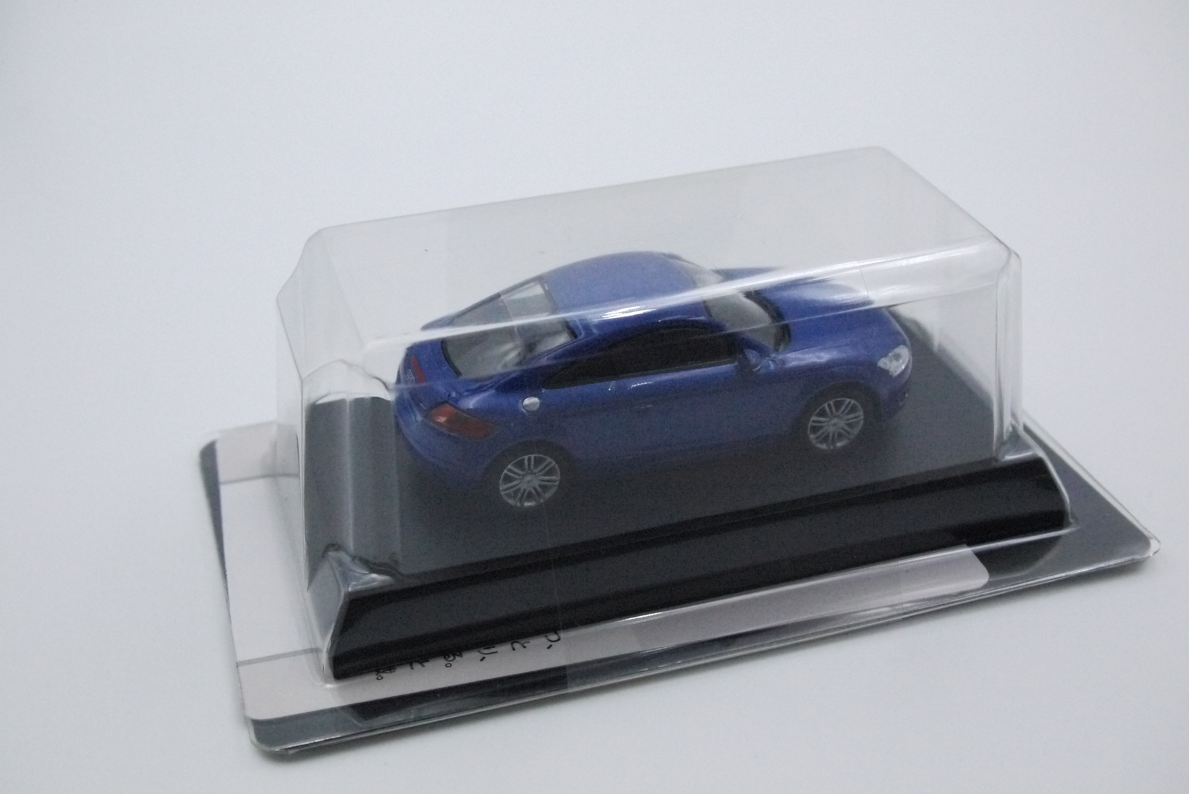 KYOSHO AUDI TT COUPE BLUE