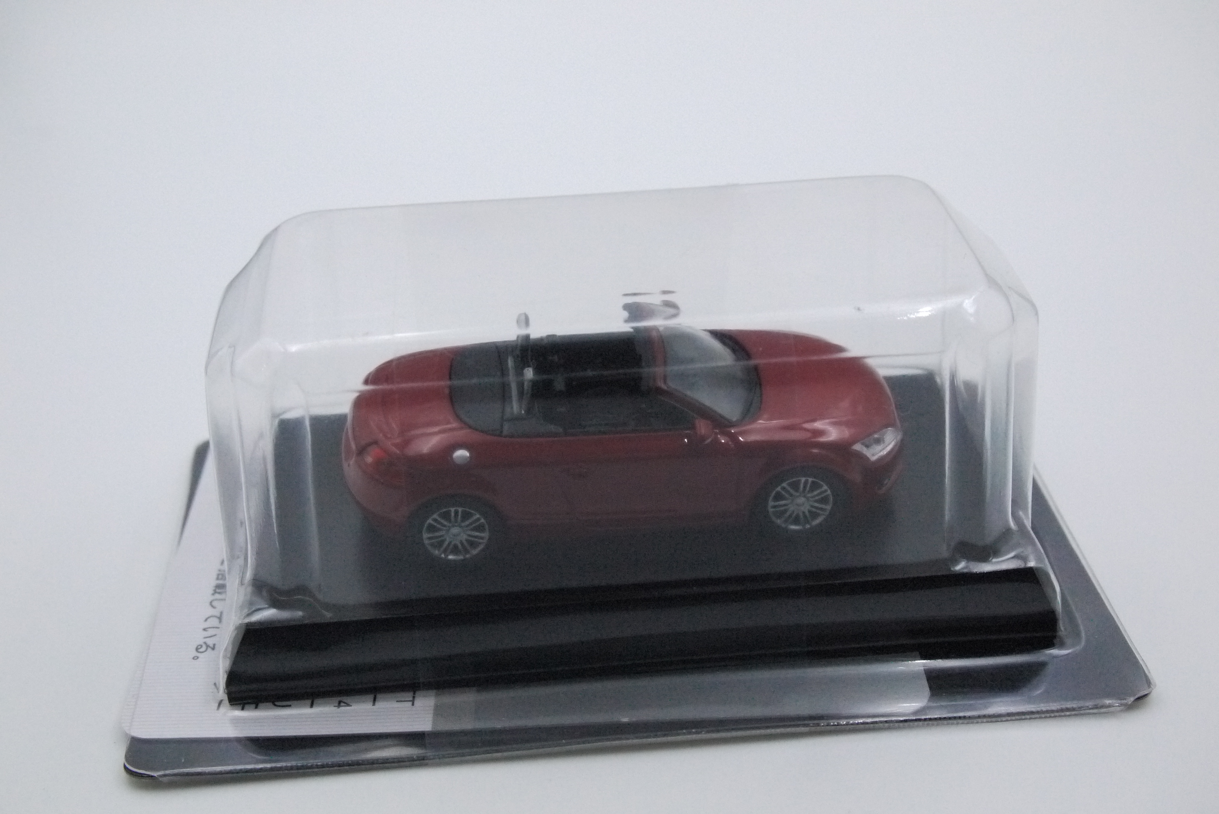 KYOSHO AUDI TT ROADSTER RED