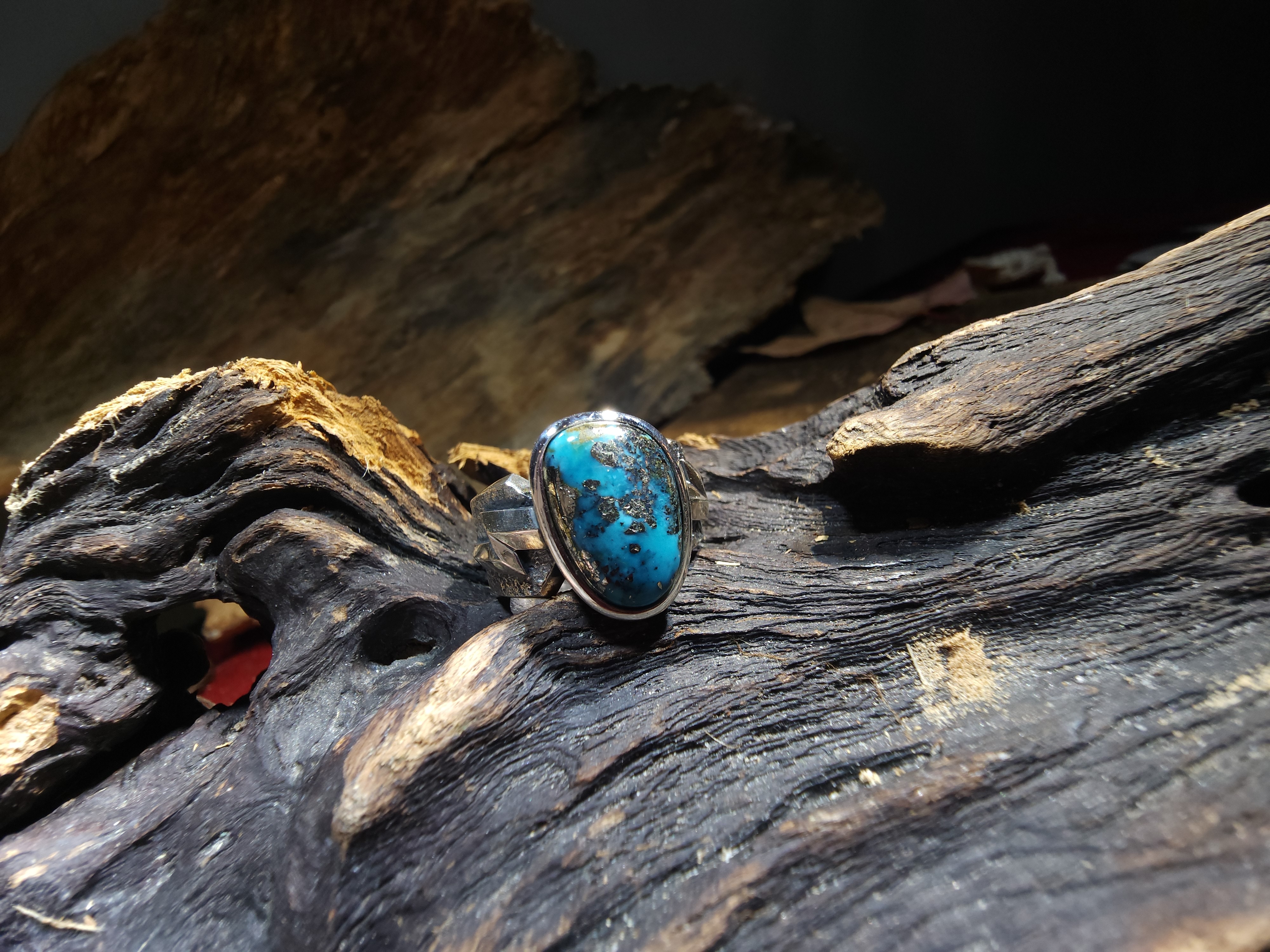 *Black Venom Jewelry- Freedom & Prayer 純銀銳角閃電戒鑲 Morenci II松石