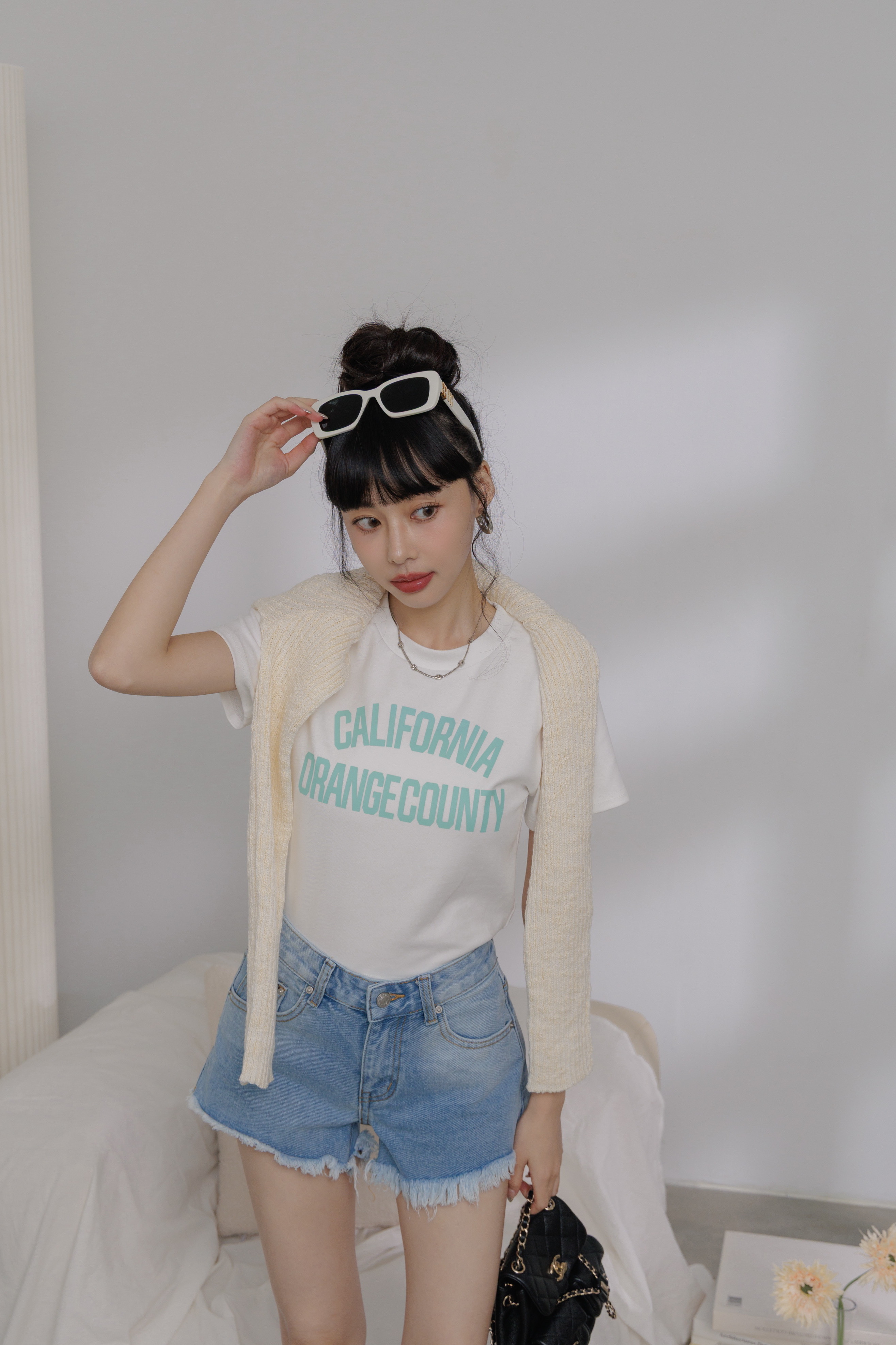 (現貨) 必收加州字母短ＴG06