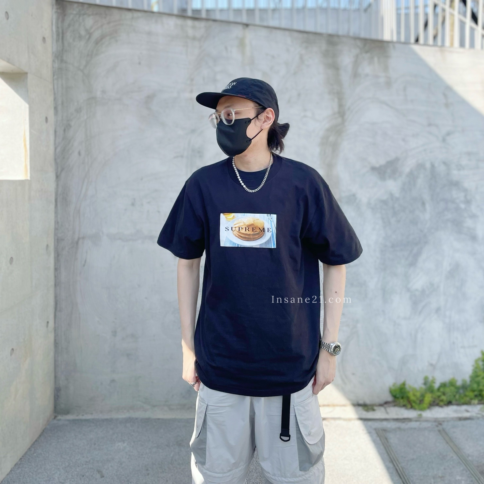SUPREME 25SS PANCAKES TEE 鬆餅造型 白//黑 印花 短袖 上衣 日本代購 潮牌
