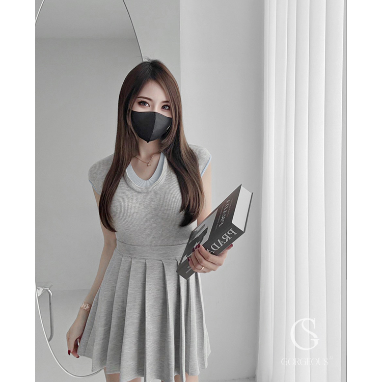 G2011 現貨「假兩件撞色落肩背心」