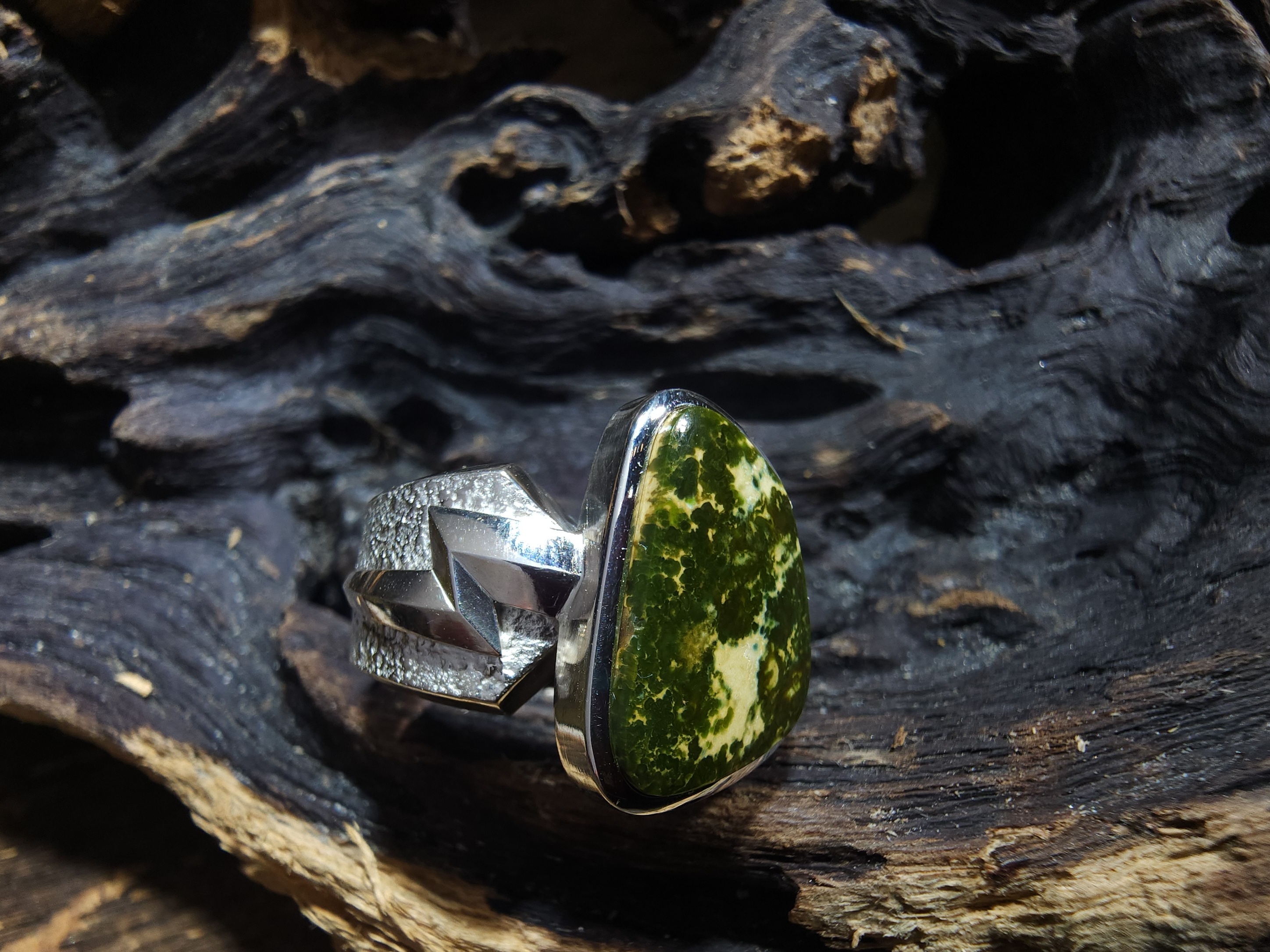 *Black Venom Jewelry- Freedom & Prayer 純銀銳角閃電戒鑲 Pilot Mt.松石