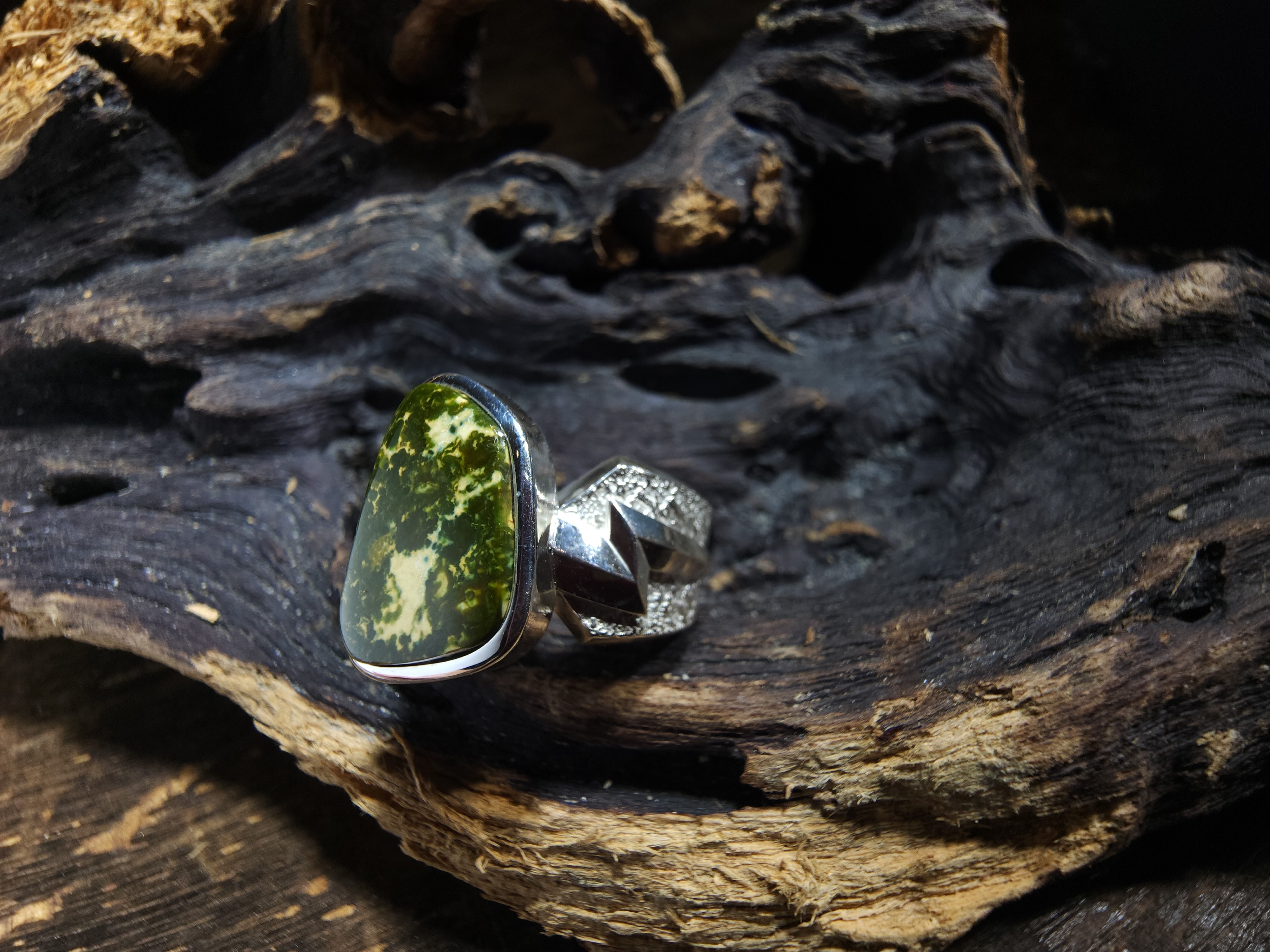 *Black Venom Jewelry- Freedom & Prayer 純銀銳角閃電戒鑲 Pilot Mt.松石