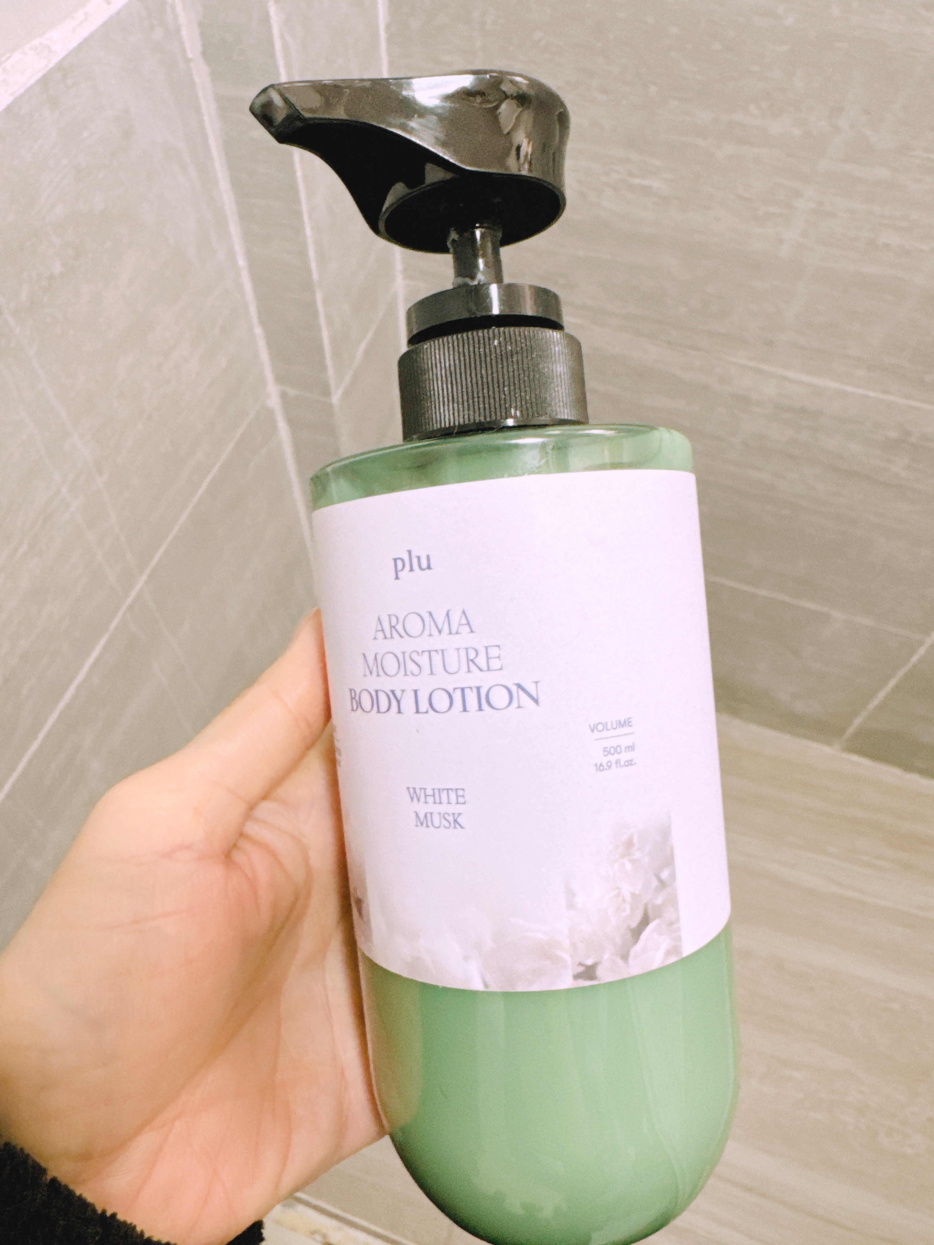 PLU香氛芳療身體沖涼沐浴露 "薰衣草" /香氛保濕身體乳"白麝香" 500G