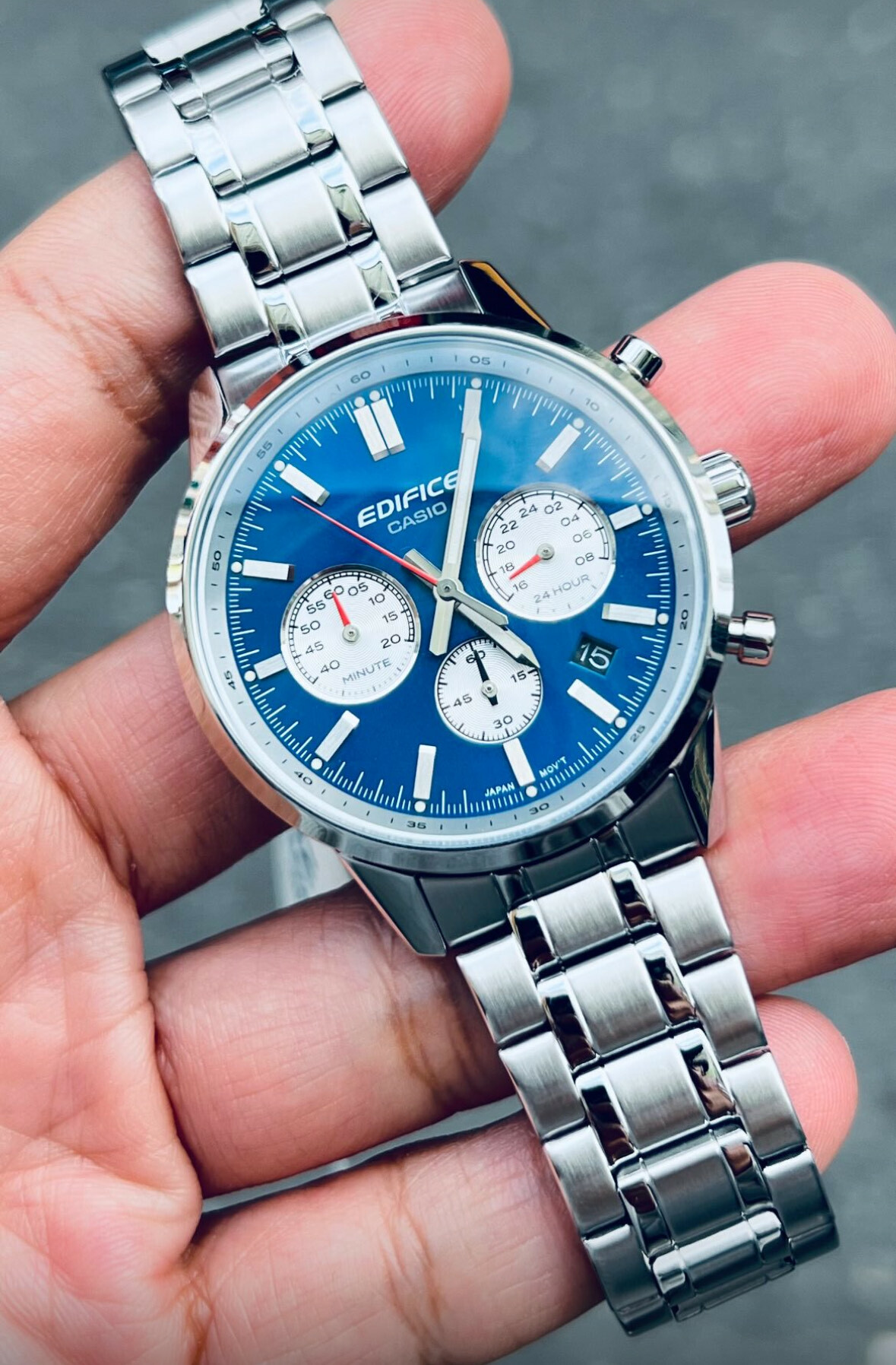萬年鐘錶 - CASIO 卡西歐 EDIFICE 系列  經典時尚賽車藍面三眼計時男錶 EFR-575D-2A 錶徑 : 40.5MM