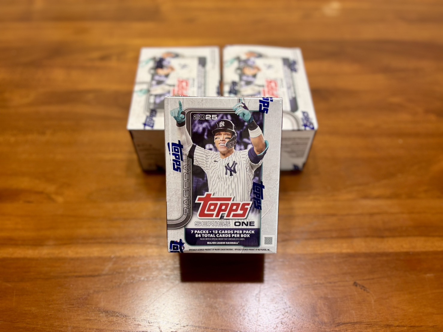 Topps 2025 Series 1 Baseball Blaster Box 球員卡 卡盒