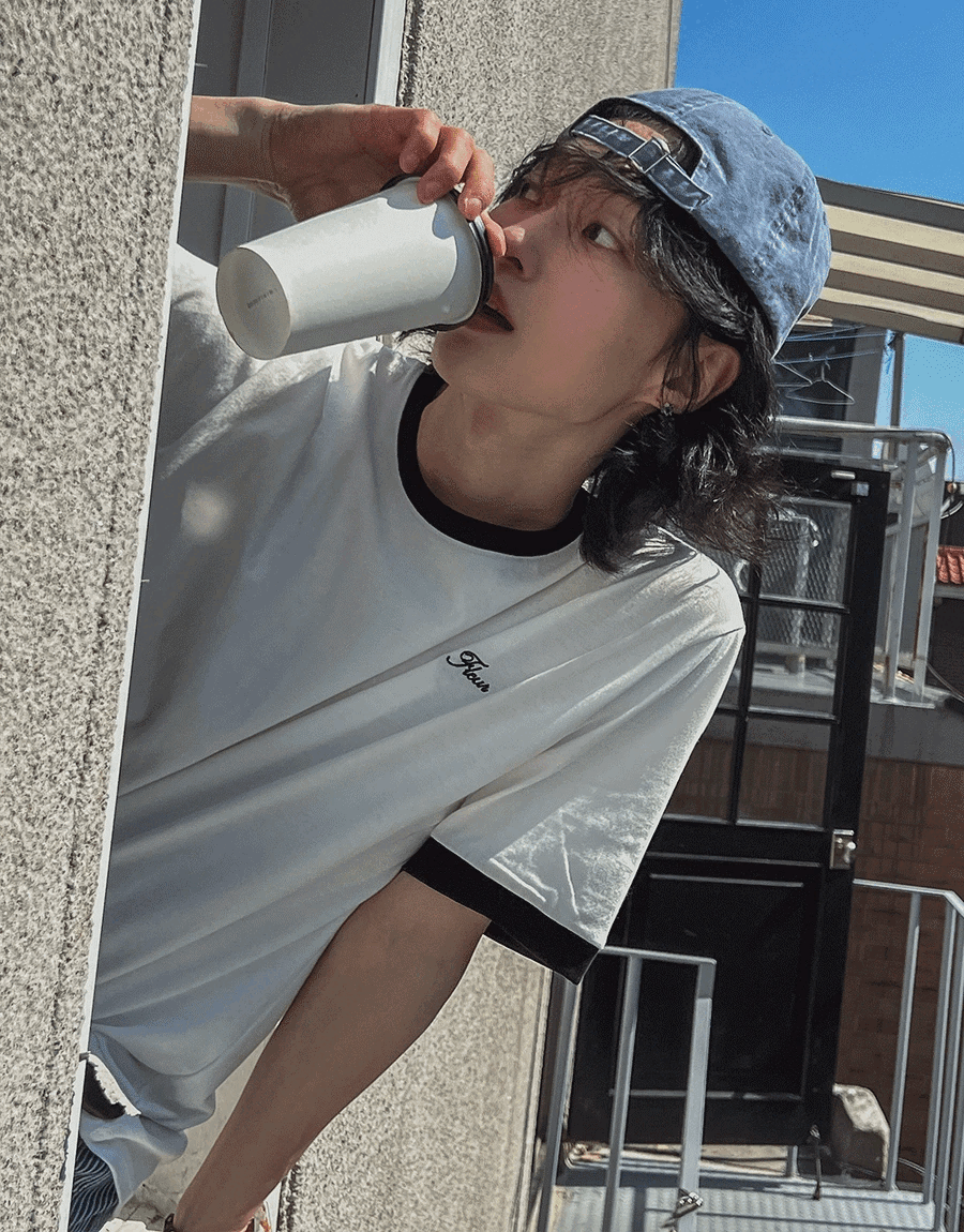 花卉拼色刺繡短袖T卹