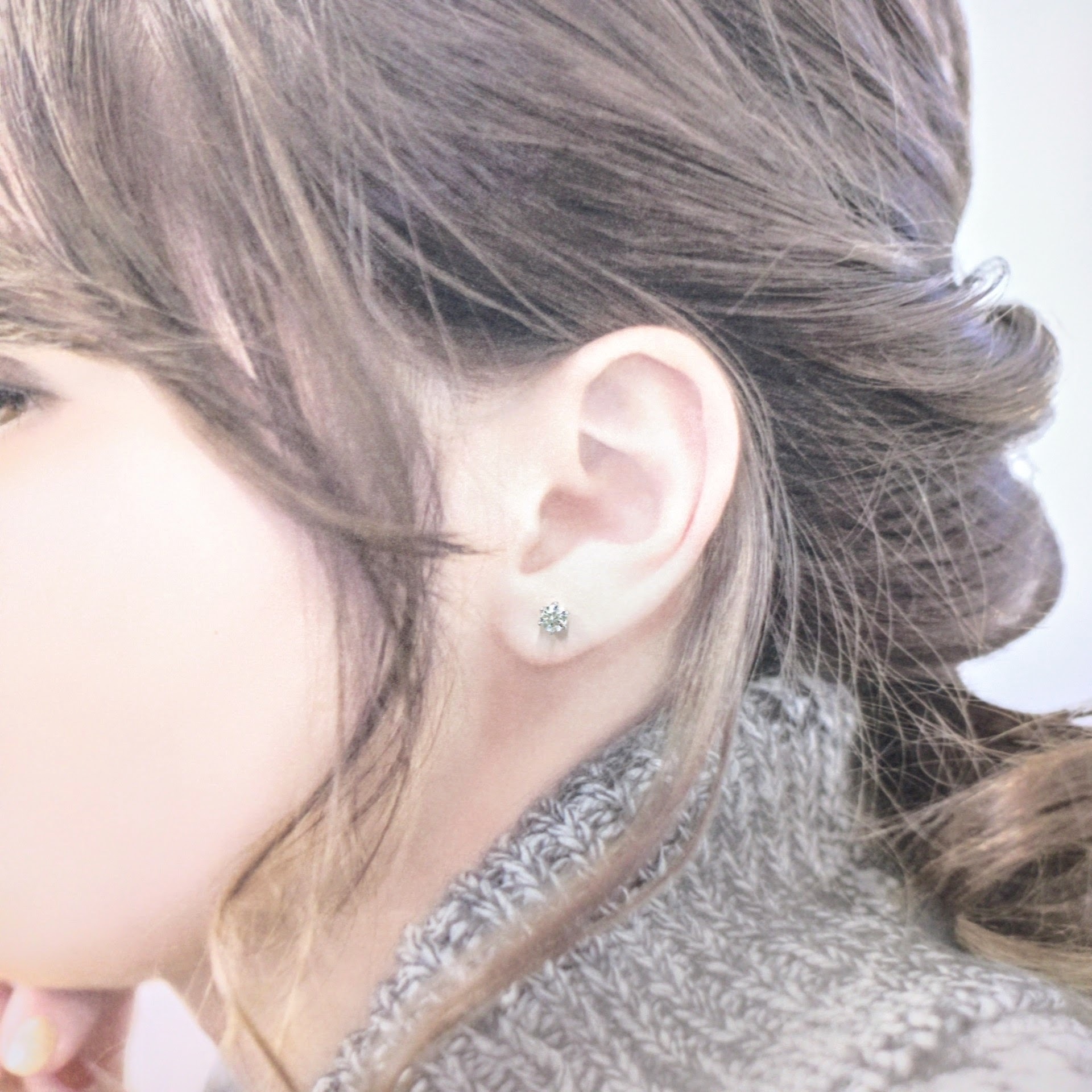 18K White Gold 0.88ct Diamond Solitaire Earrings