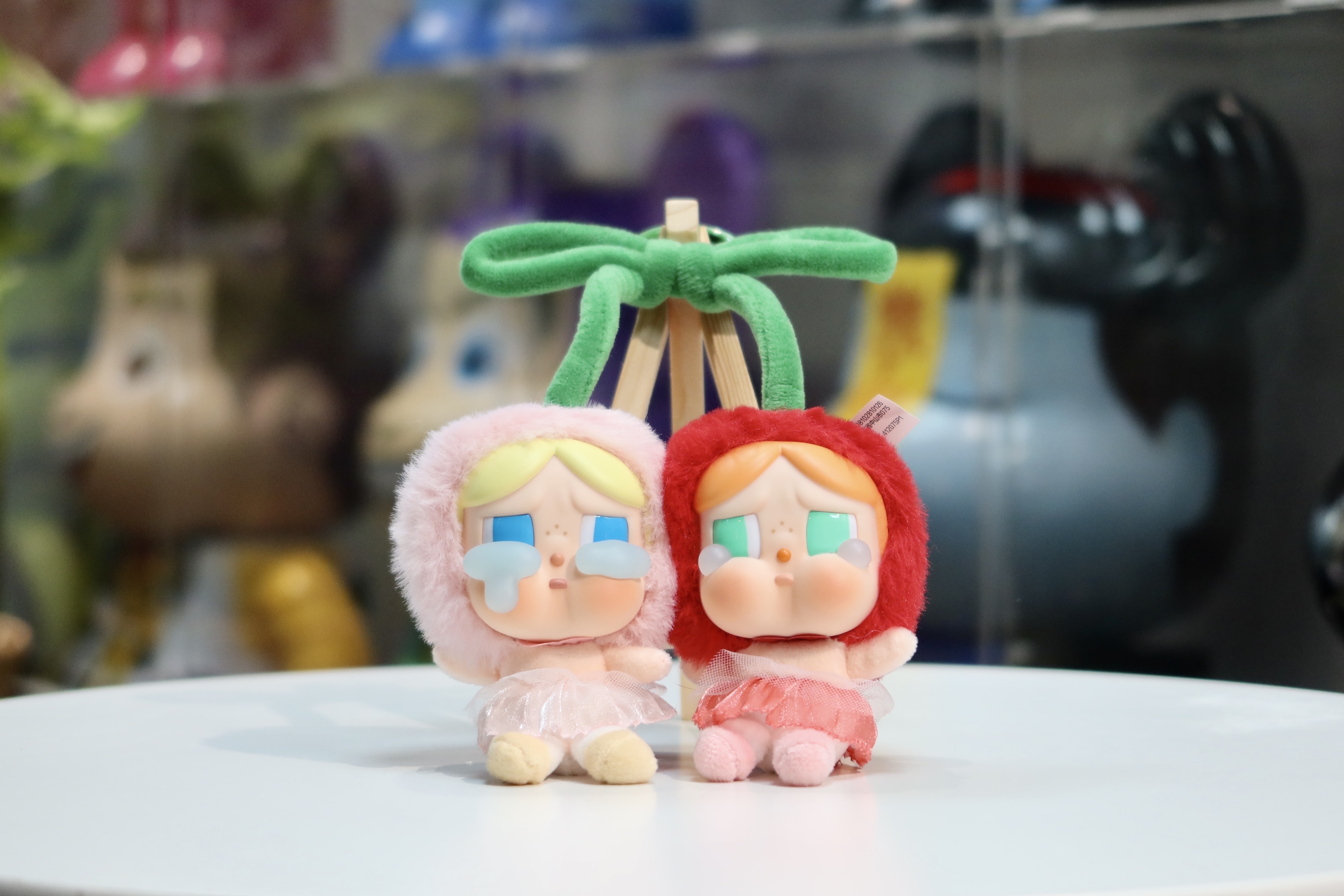 🥇現貨🥇POPMART  CRYBABY 愛神的眼淚系列- 搪膠毛絨吊卡甜在一起