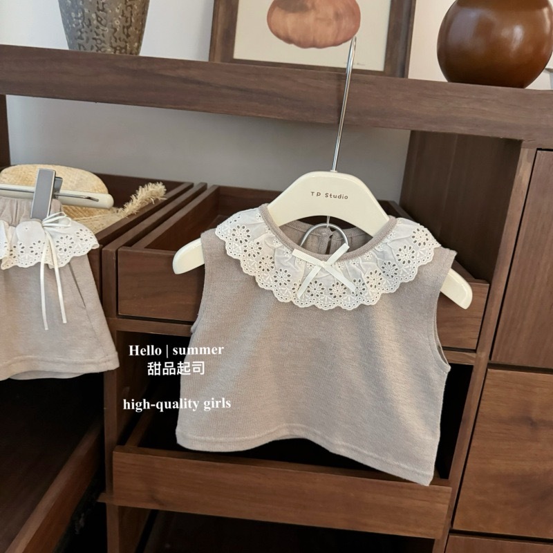 奶呼呼拼接蕾絲套裝