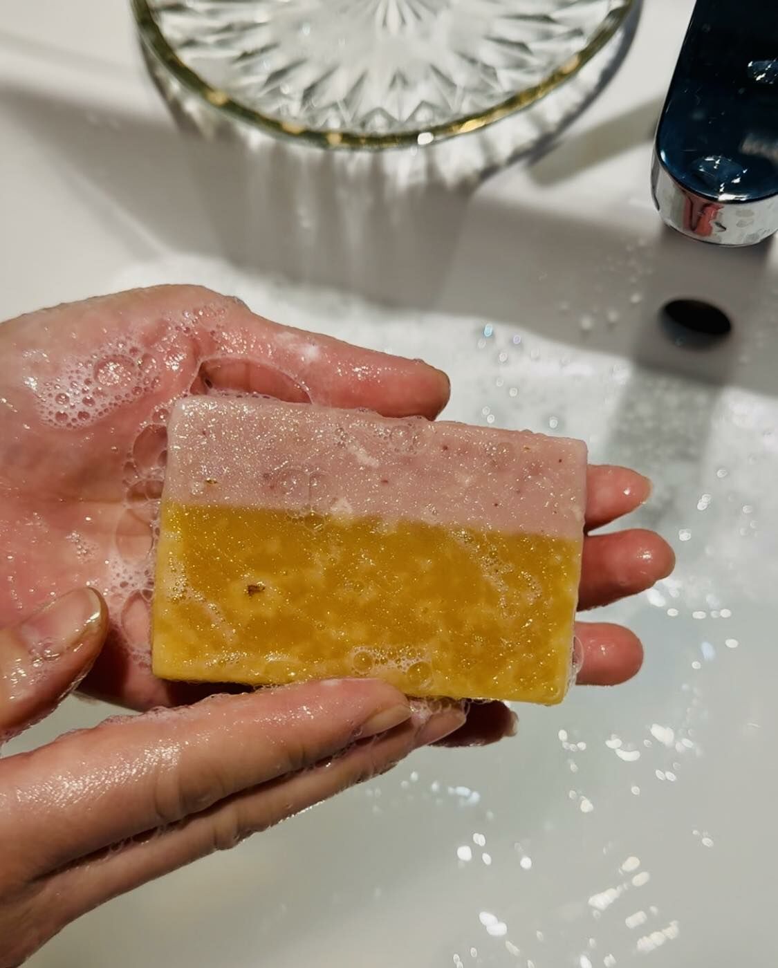 珍珠蜜桃膠保濕皂｜沐浴｜洗臉｜全膚質｜四季適用