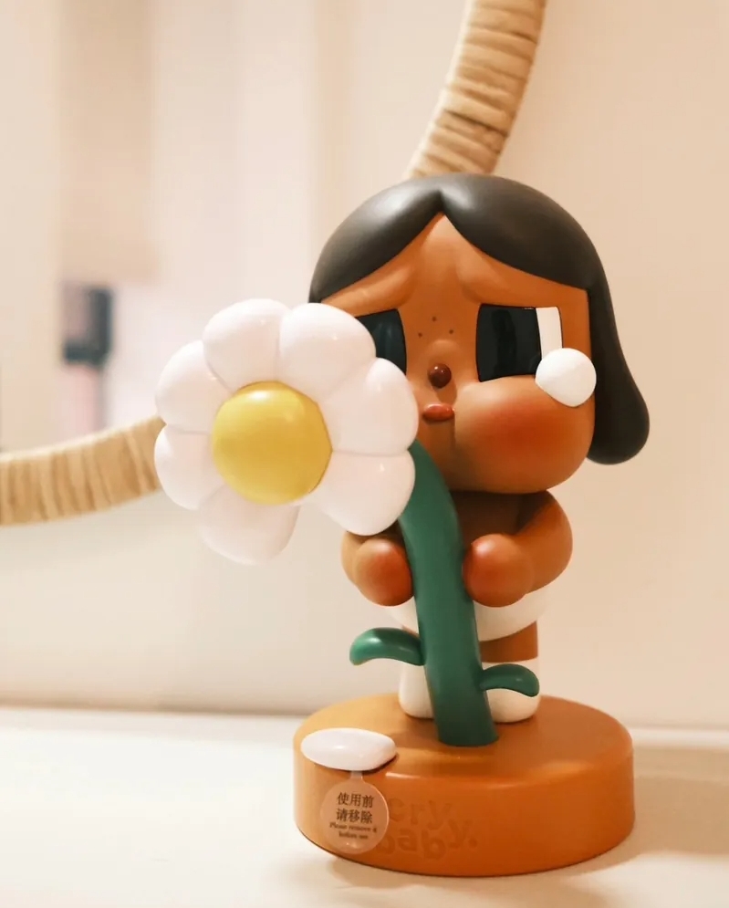 <🌼可愛小花燈> Popmart Cry Baby 悲傷俱樂部系列 檯燈