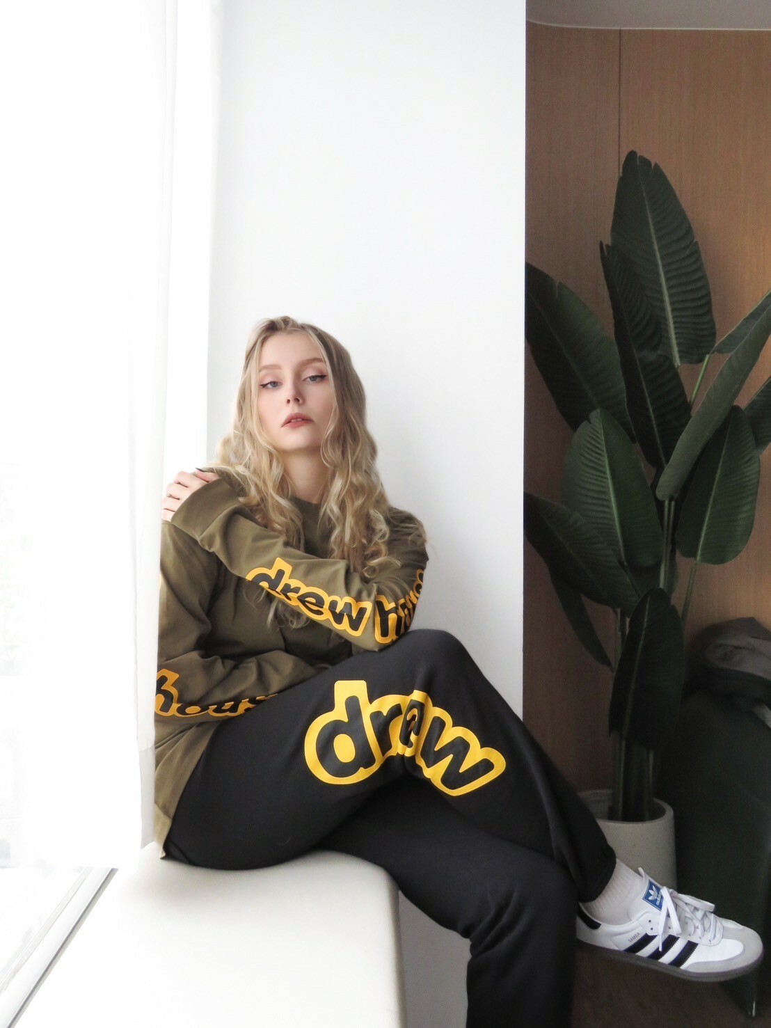 DREW HOUSE 手臂字體Logo 橄欖綠長袖 長T