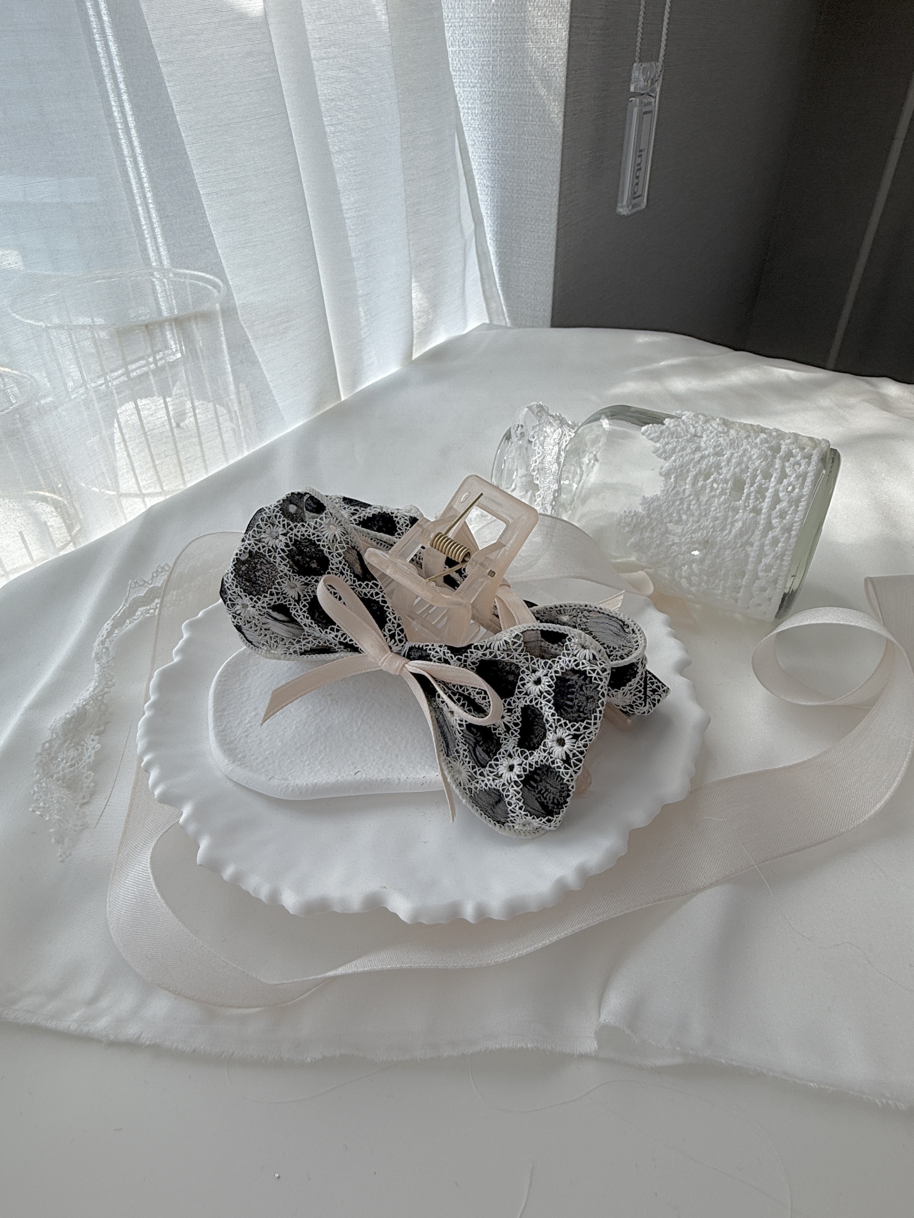 *BJ2 HANDMADE* THE SUNFLOWER EMBROILED BANANA CLIP/ HAIRCLAW LIVE 0308