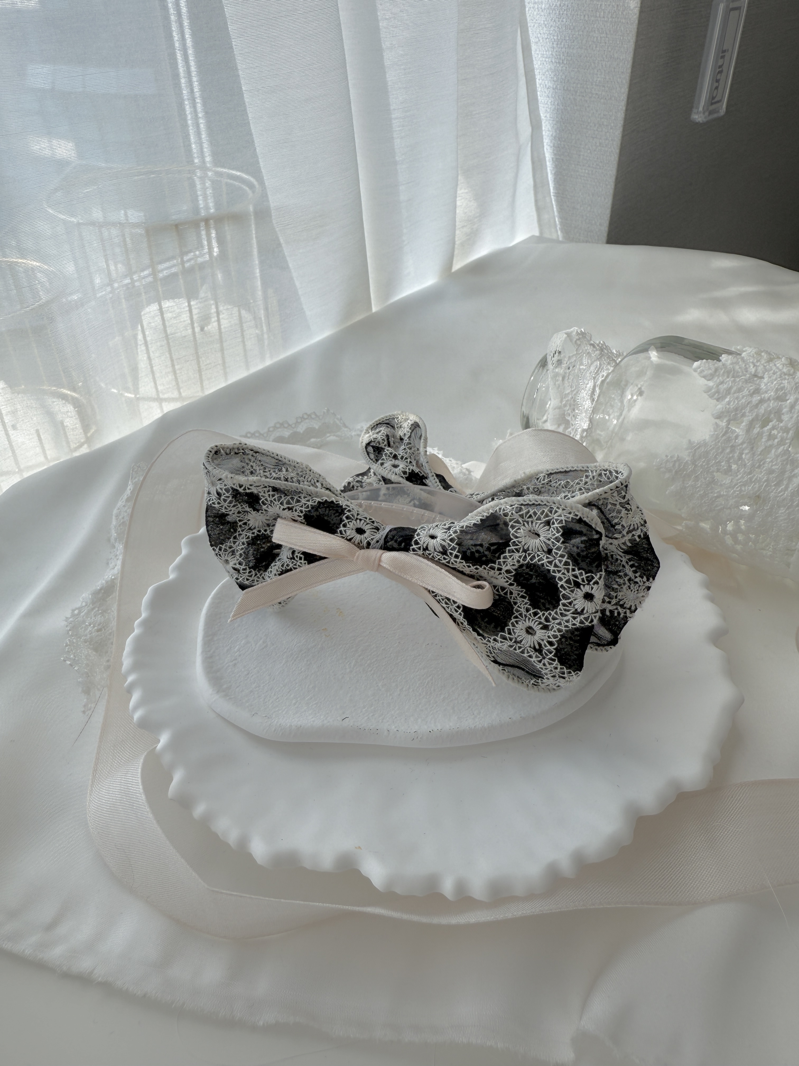 *BJ2 HANDMADE* THE SUNFLOWER EMBROILED BANANA CLIP/ HAIRCLAW LIVE 0308