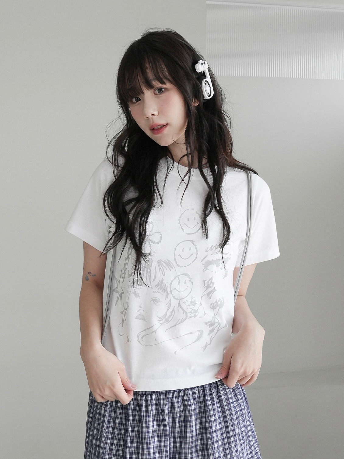 【優惠現貨】韓國微笑TEE（2色）