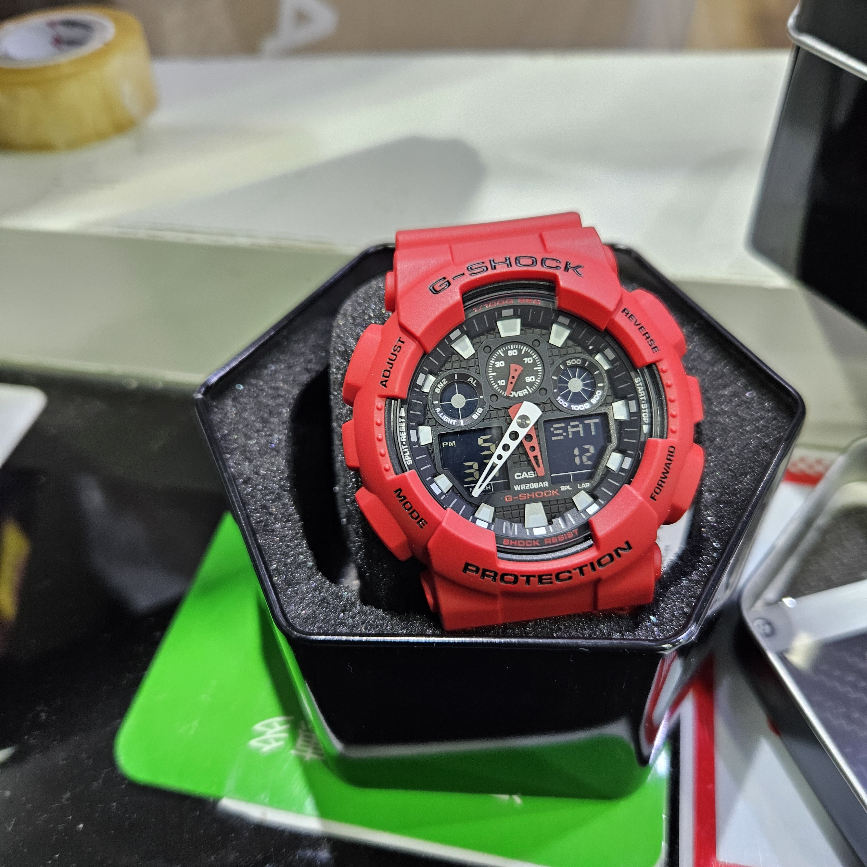 全新 CASIO G-SHOCK GA-100 series GA-100B-4A 紅色 GSHOCK GA100B 200米防水