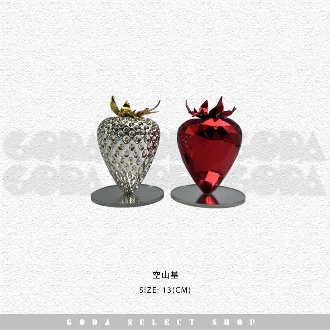 HAJIME SORAYAMA Strawberry 空山基 水晶草莓