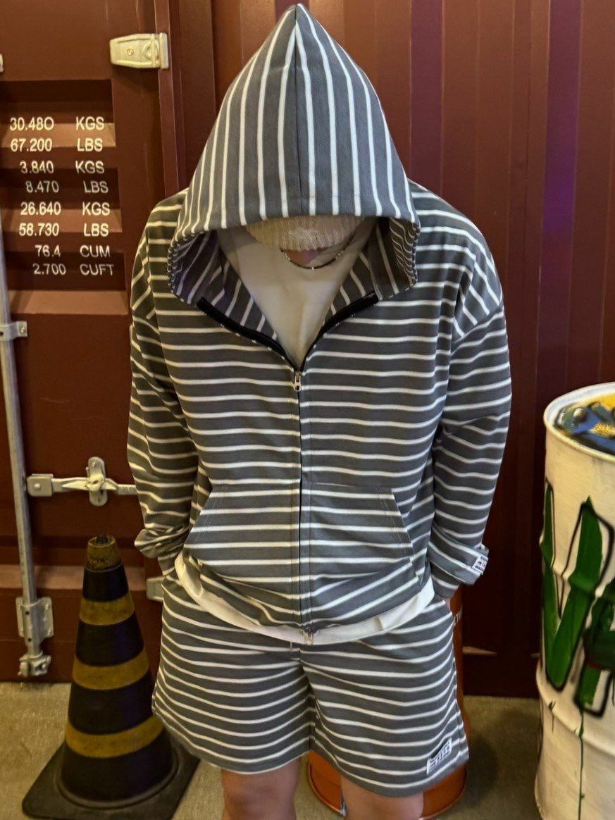 橫間連帽拉鍊外套 BY ATTENTION-371JK