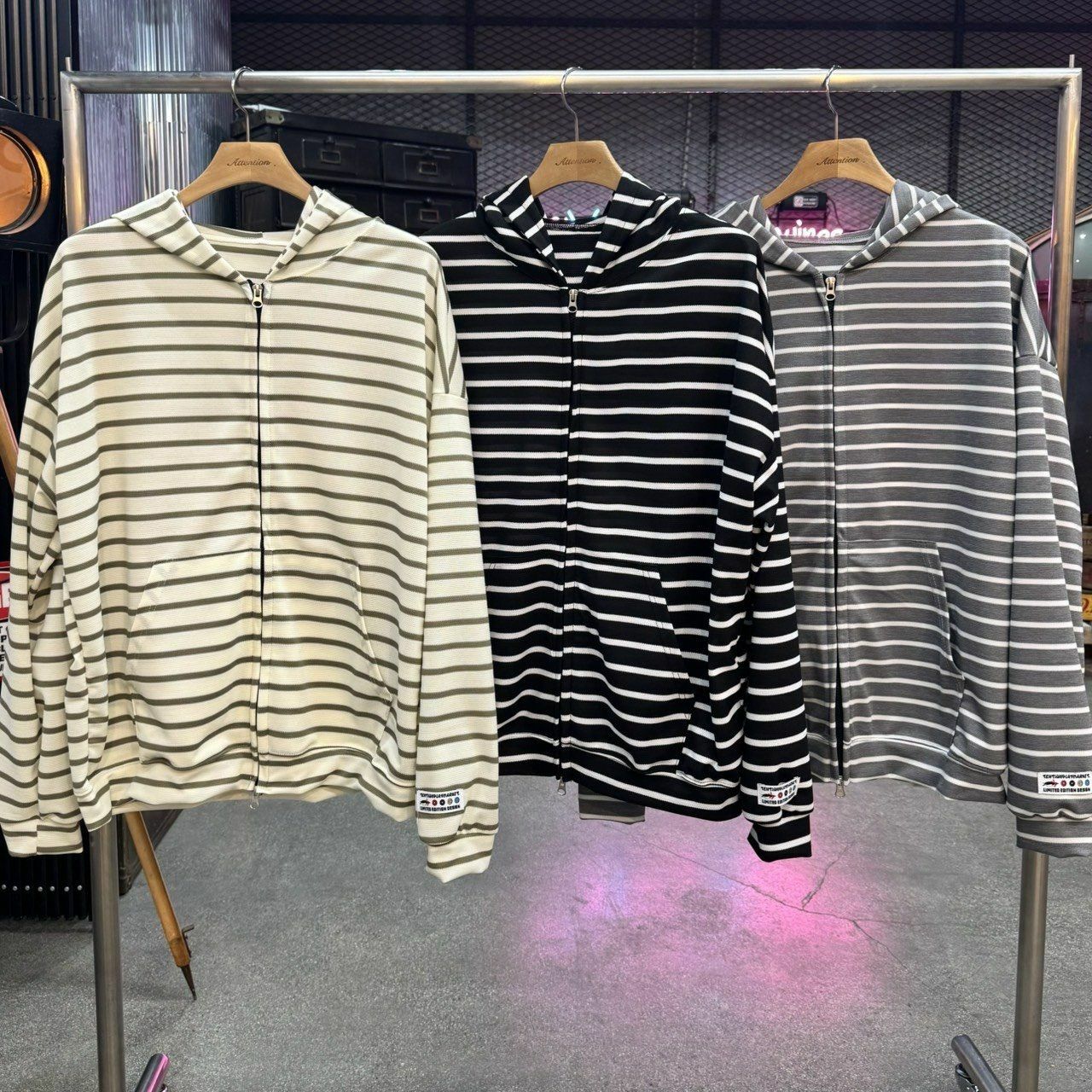 橫間連帽拉鍊外套 BY ATTENTION-371JK