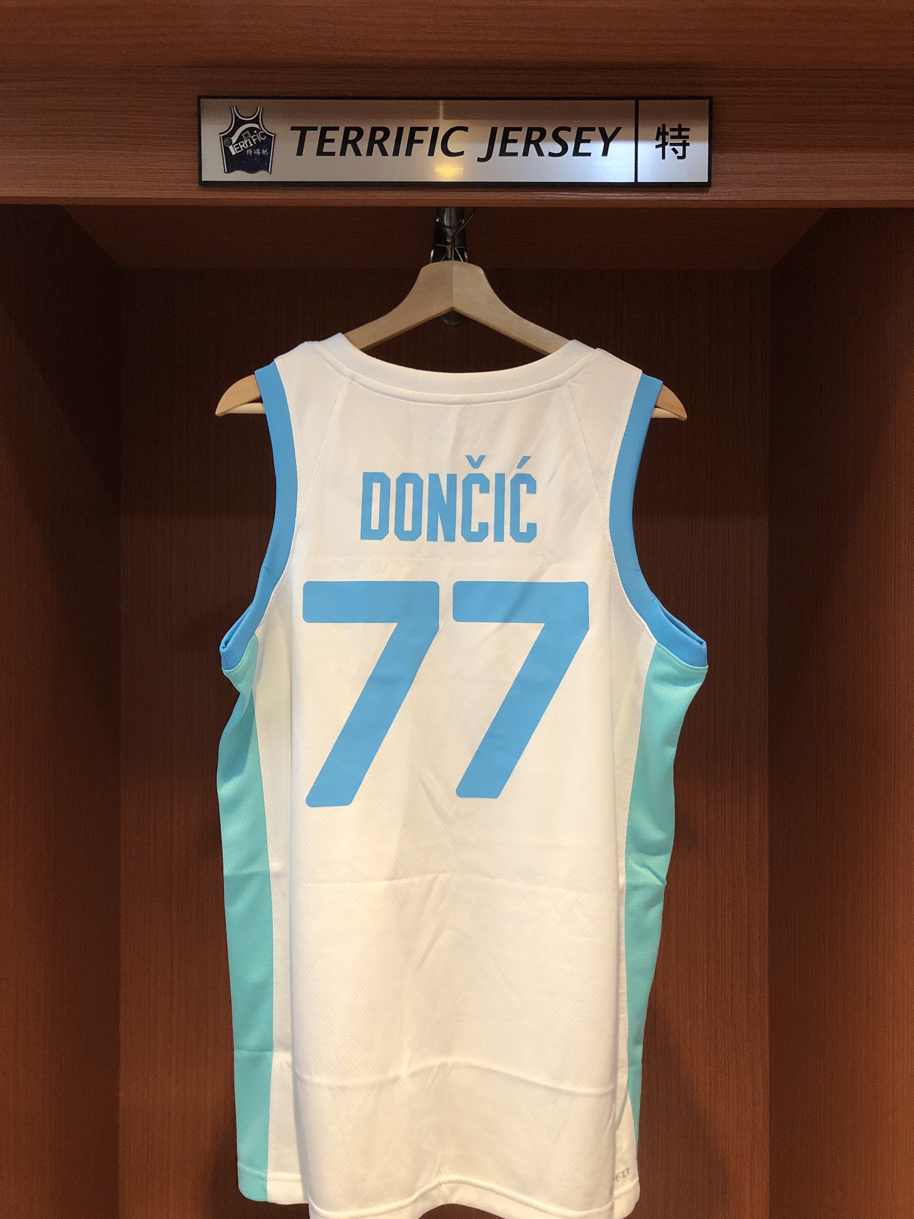 NBA球衣 Luka Doncic 斯洛維尼亞白 Jordan Swingman 球迷版 熱轉印 全新