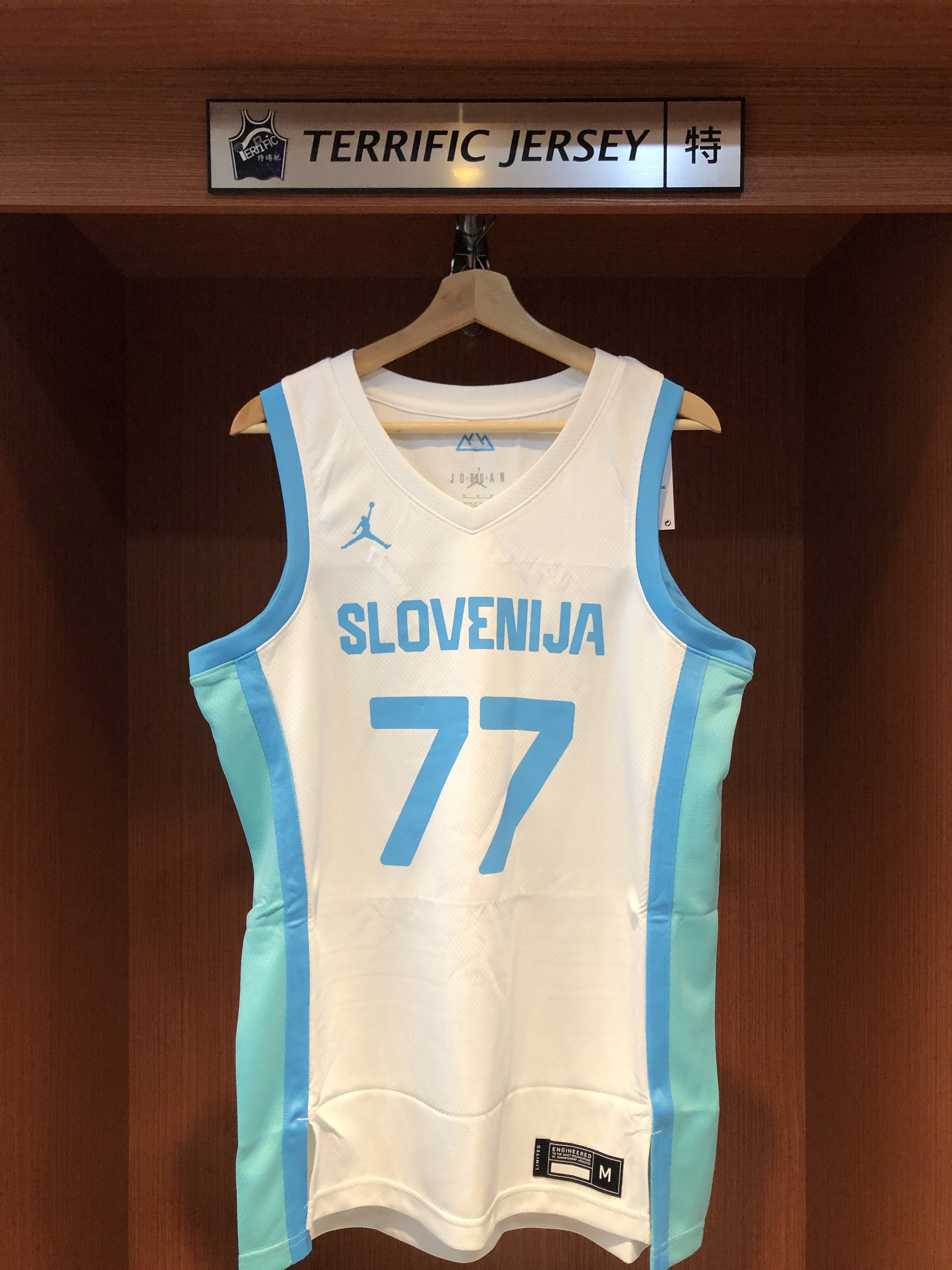 NBA球衣 Luka Doncic 斯洛維尼亞白 Jordan Swingman 球迷版 熱轉印 全新