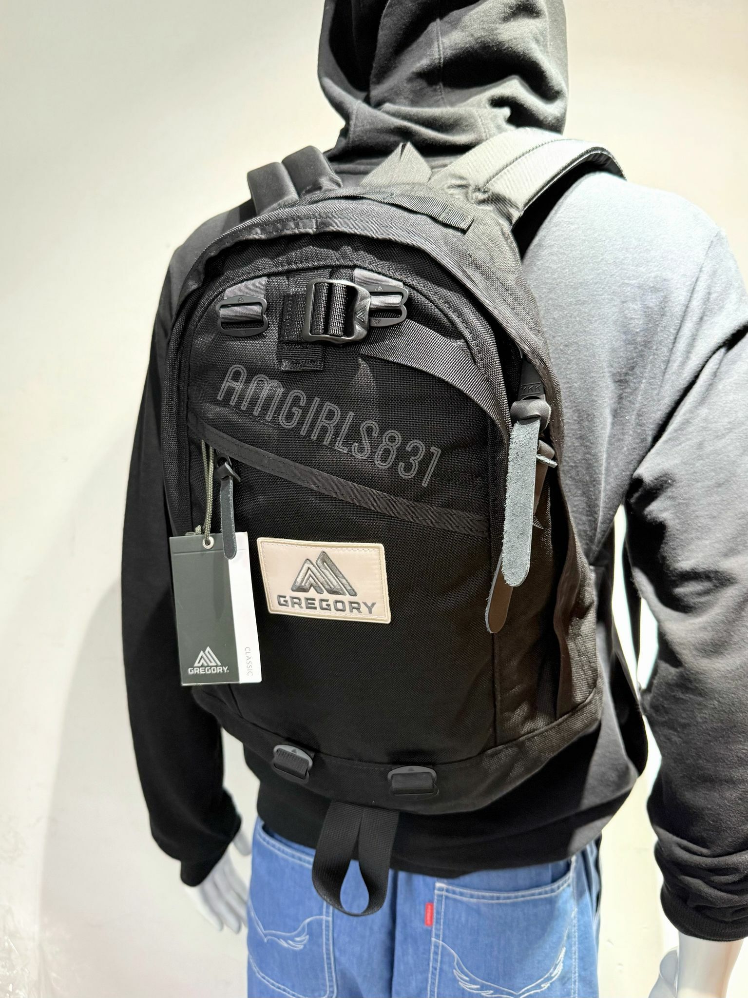 Gregory fine day V2 bold 3 black