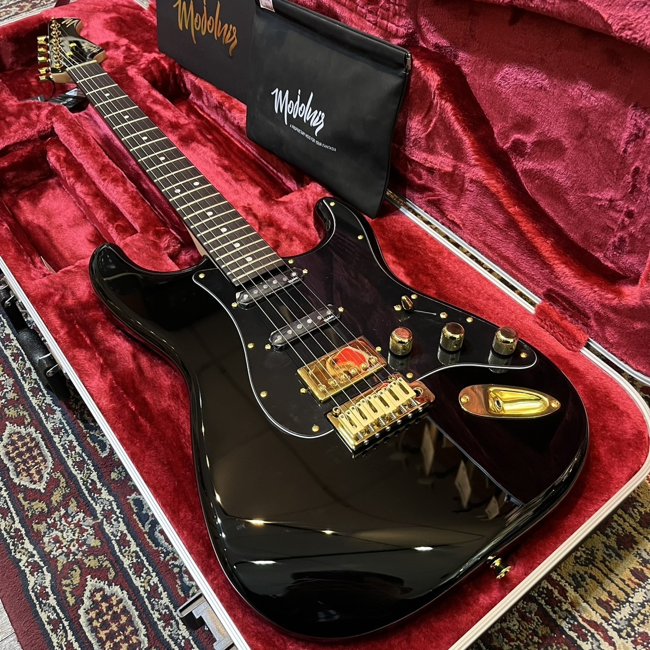 Mojolnir Mojolnir 魔捷尼爾 M50S 電吉他 黑金/白金 第 6 張圖片｜三峽吉他 / Bass